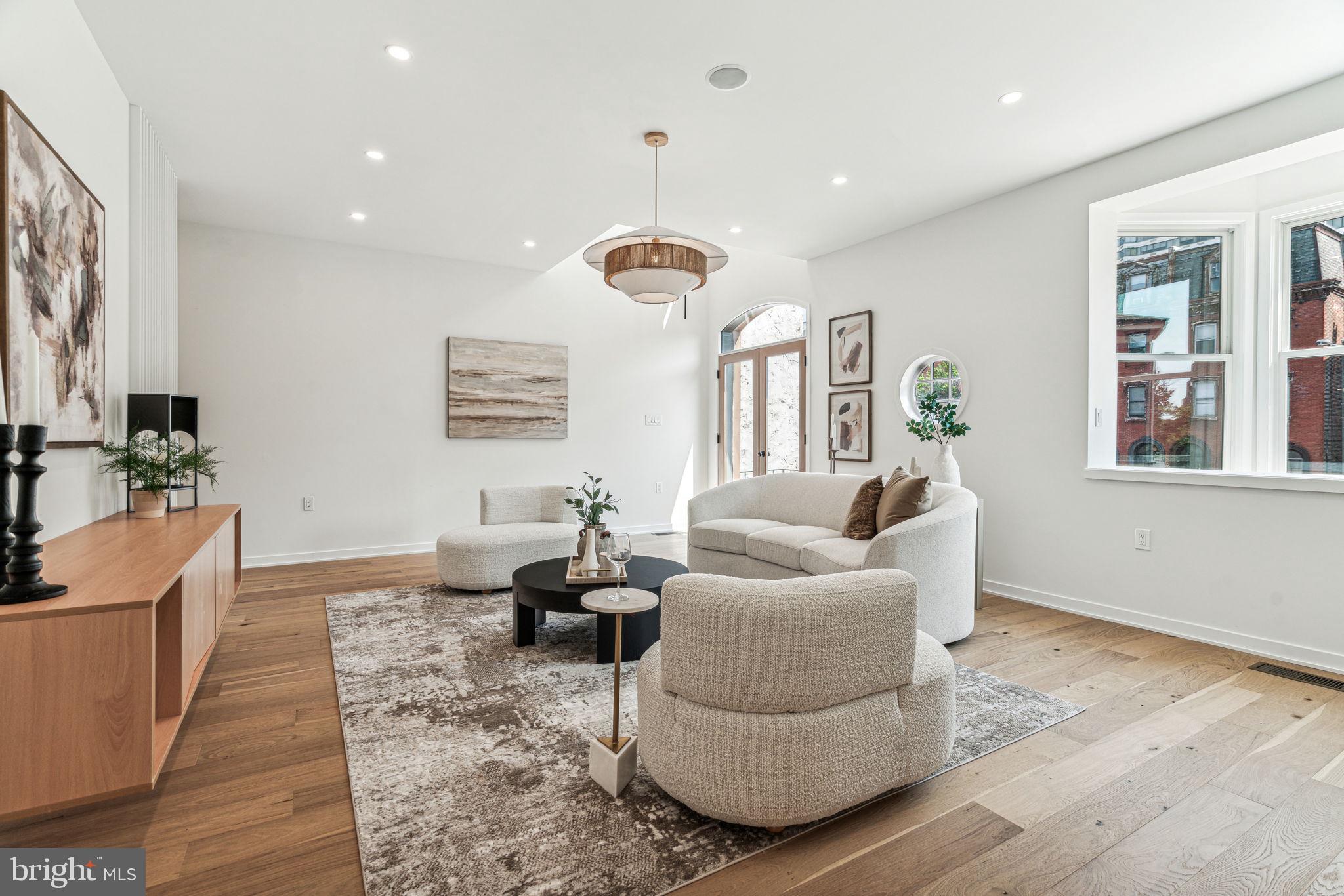 FAIRMOUNT - Residential