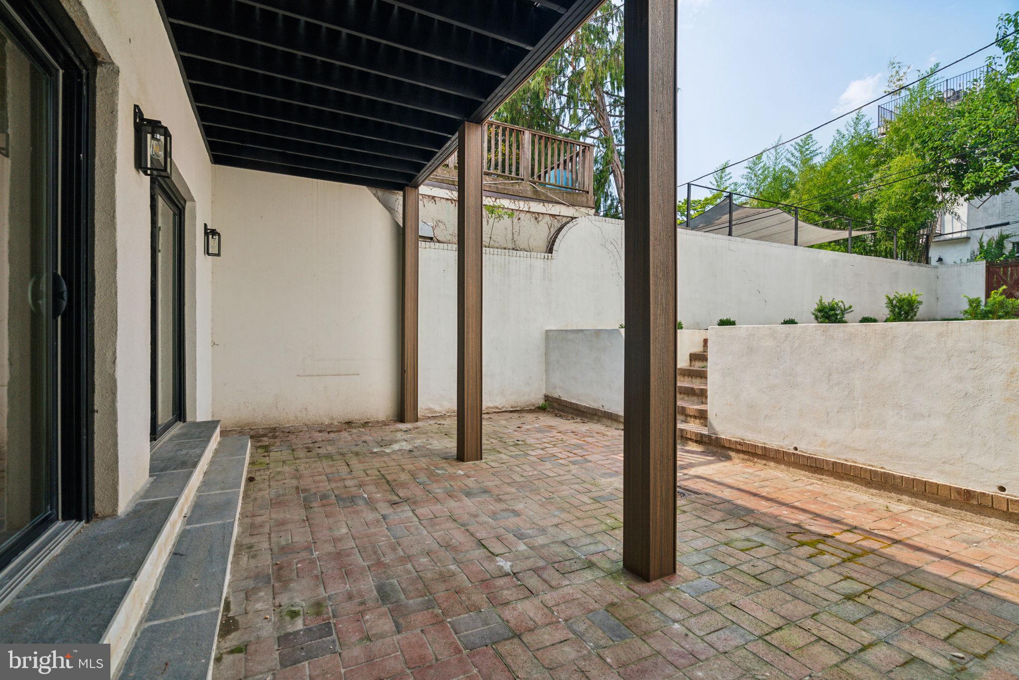 FAIRMOUNT - Residential