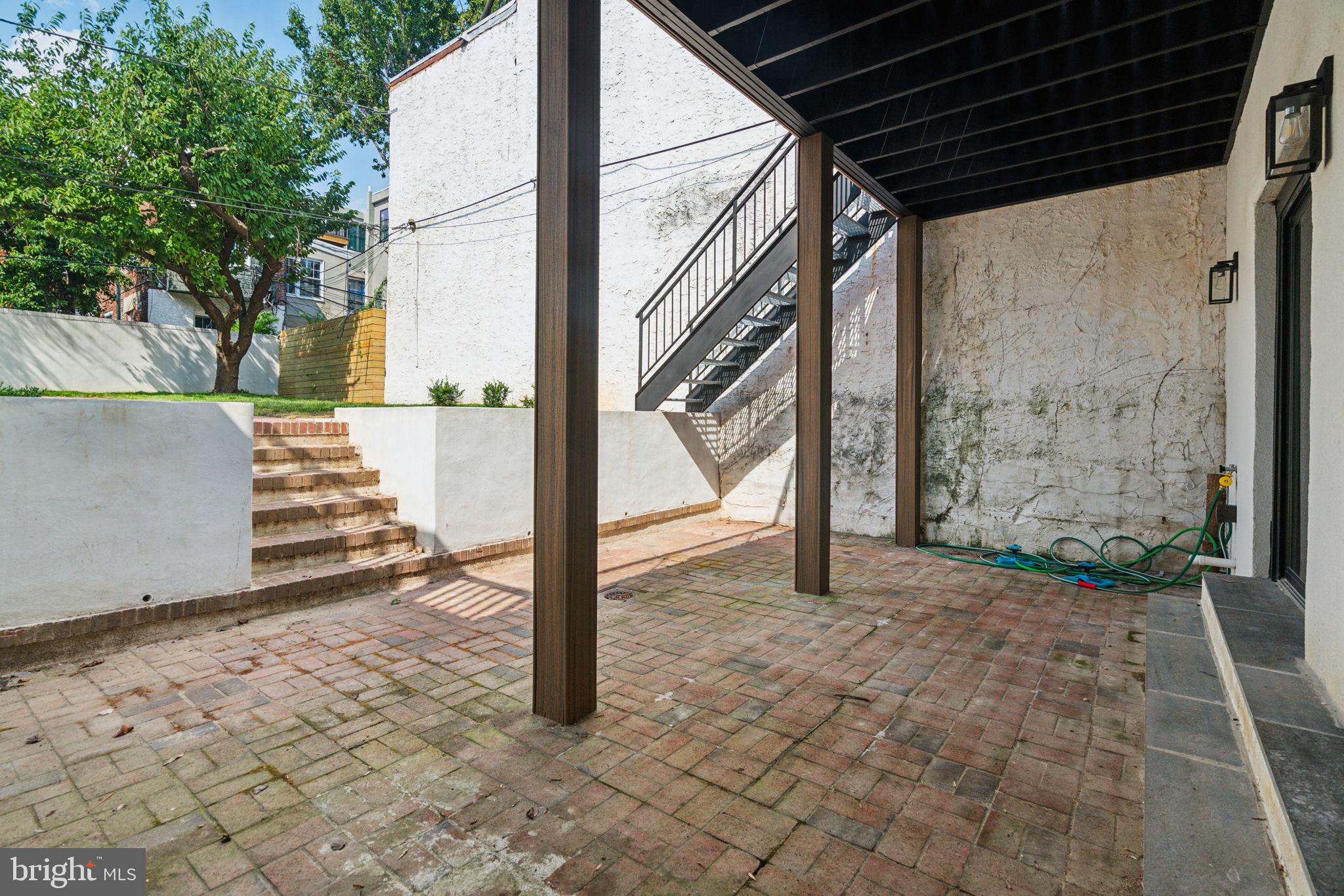 FAIRMOUNT - Residential