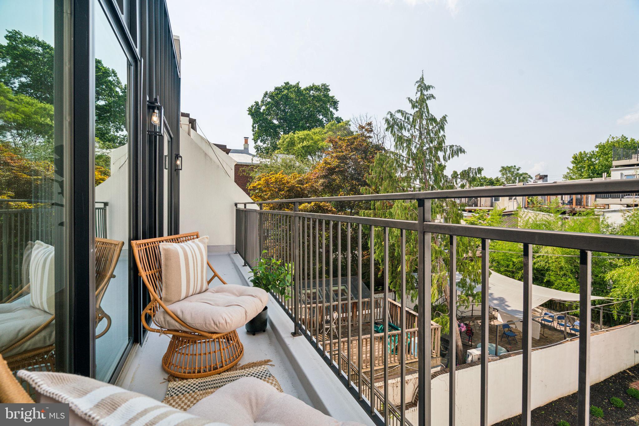 FAIRMOUNT - Residential