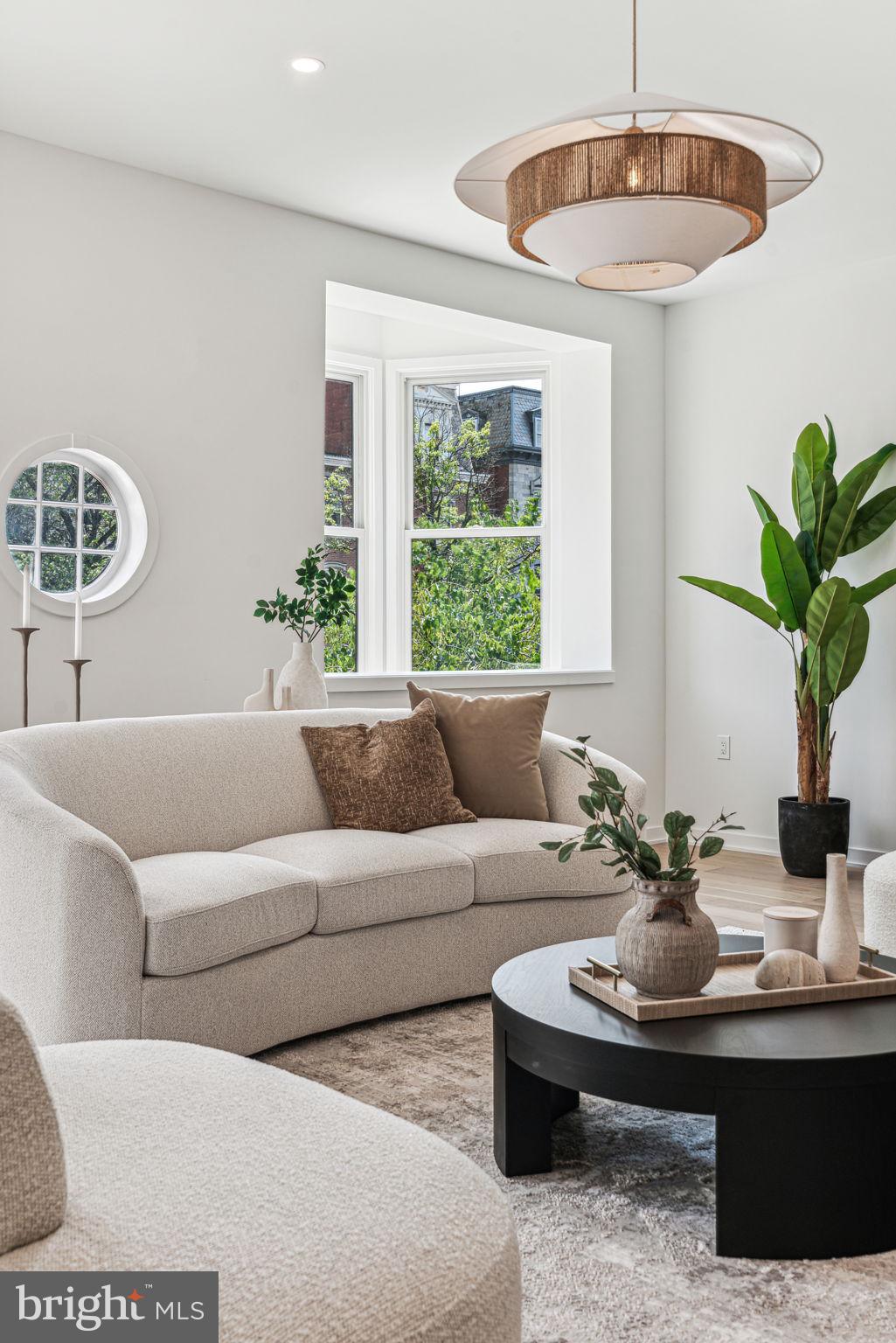 FAIRMOUNT - Residential