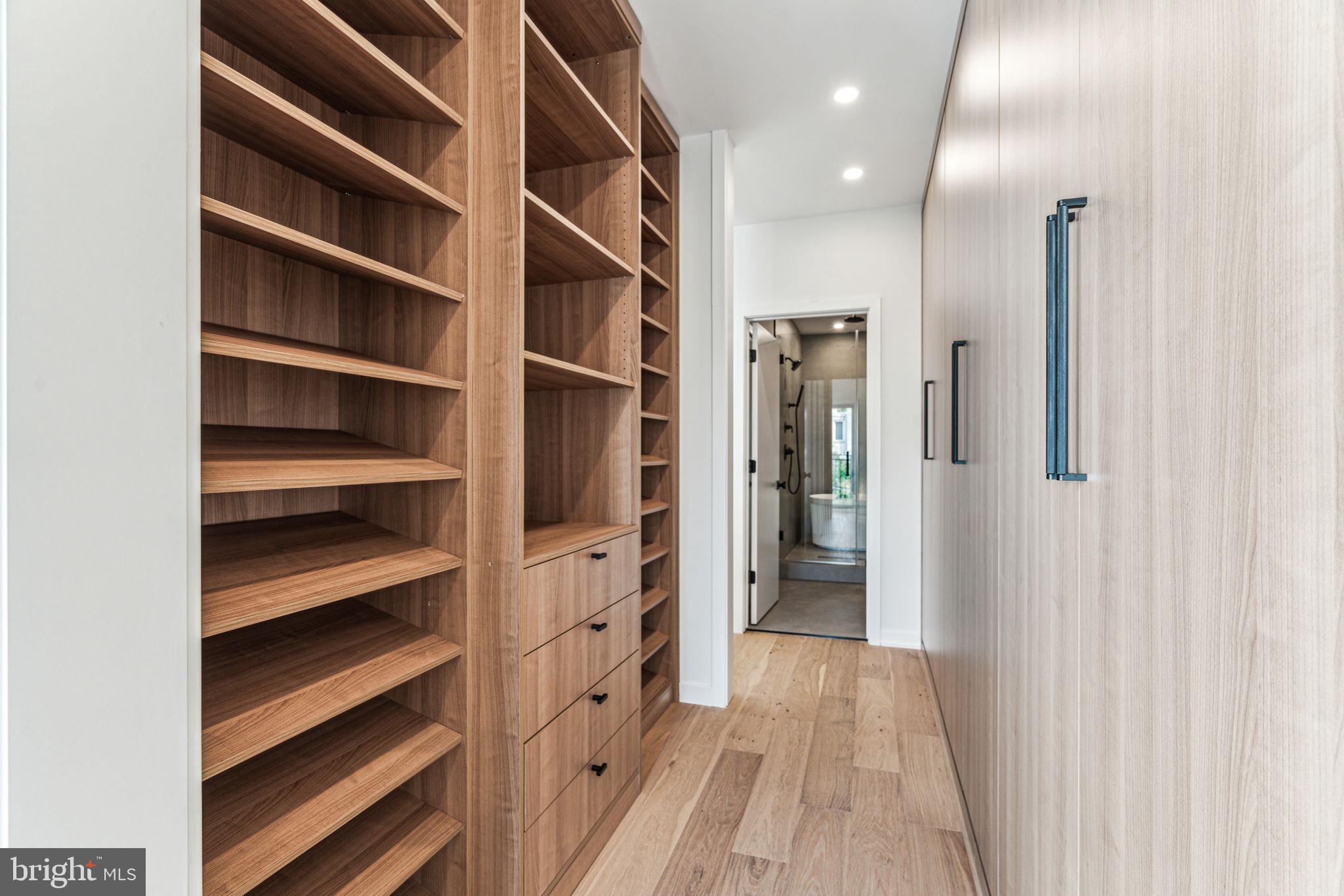 FAIRMOUNT - Residential