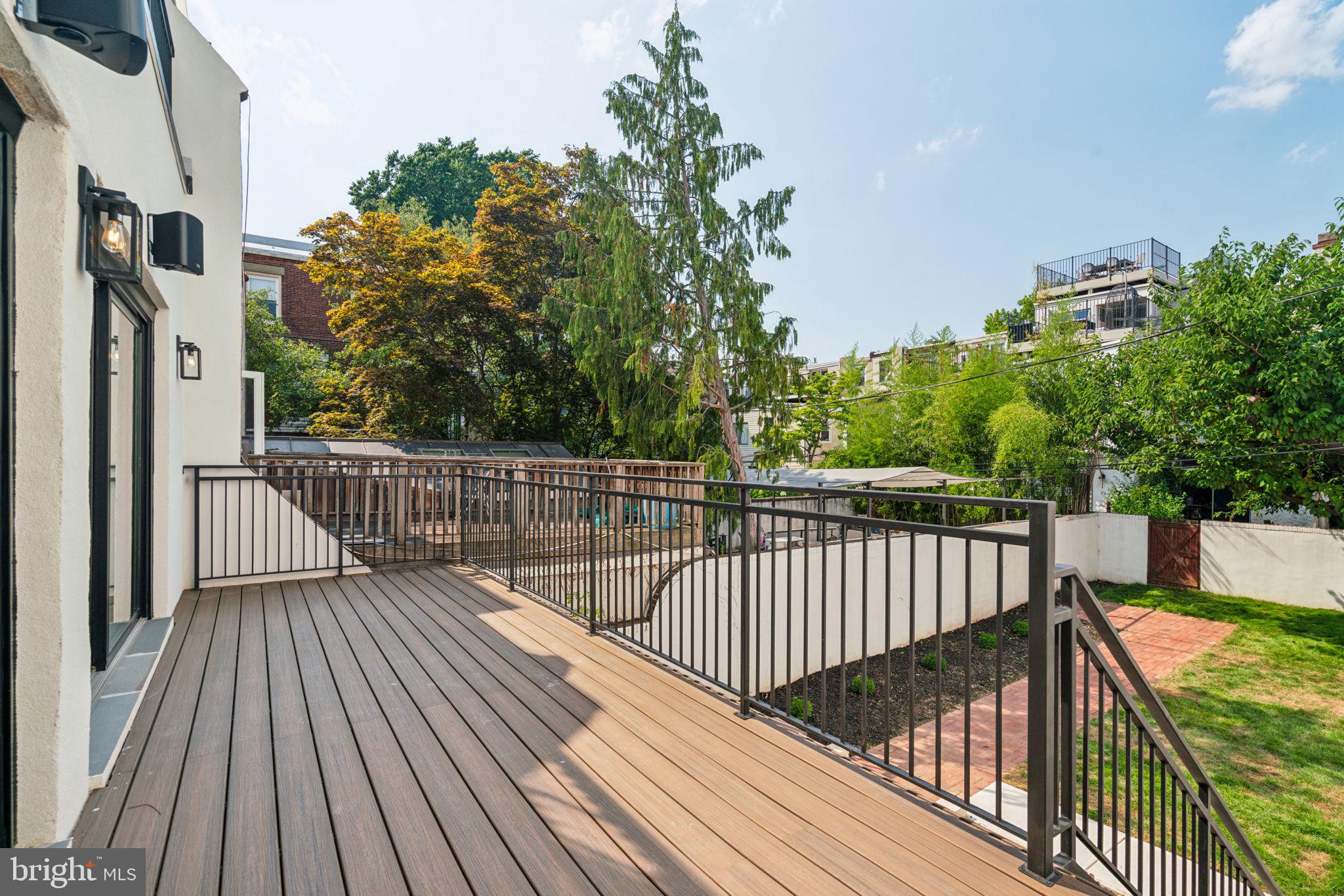 FAIRMOUNT - Residential