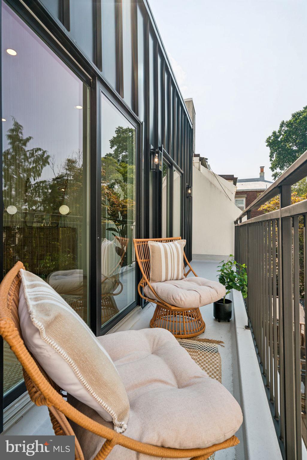 FAIRMOUNT - Residential