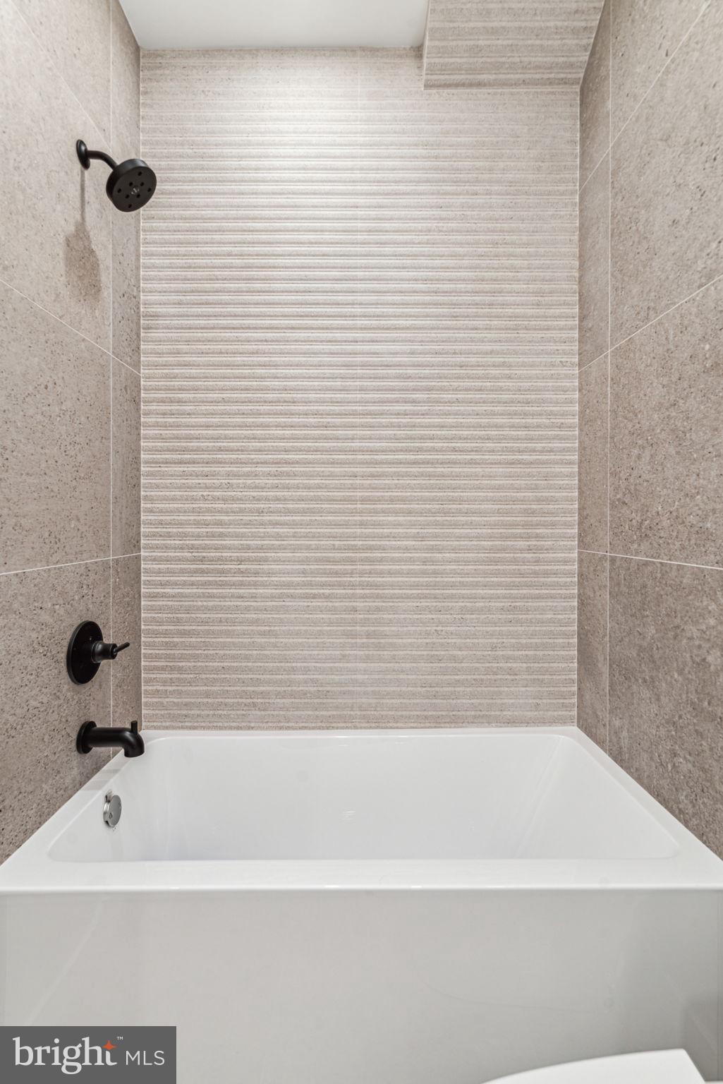 FAIRMOUNT - Residential