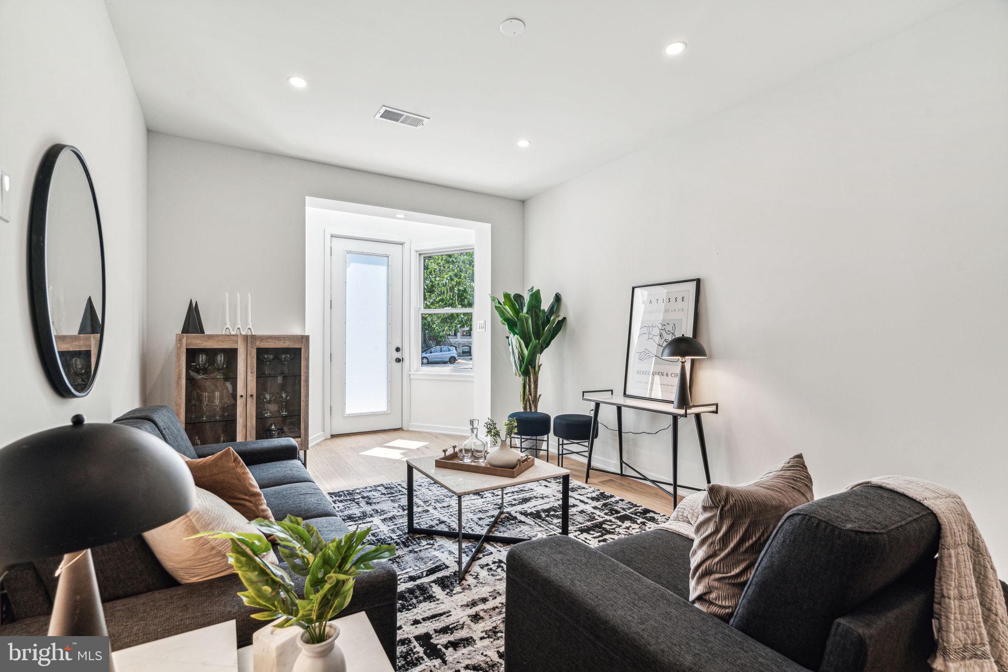 FAIRMOUNT - Residential