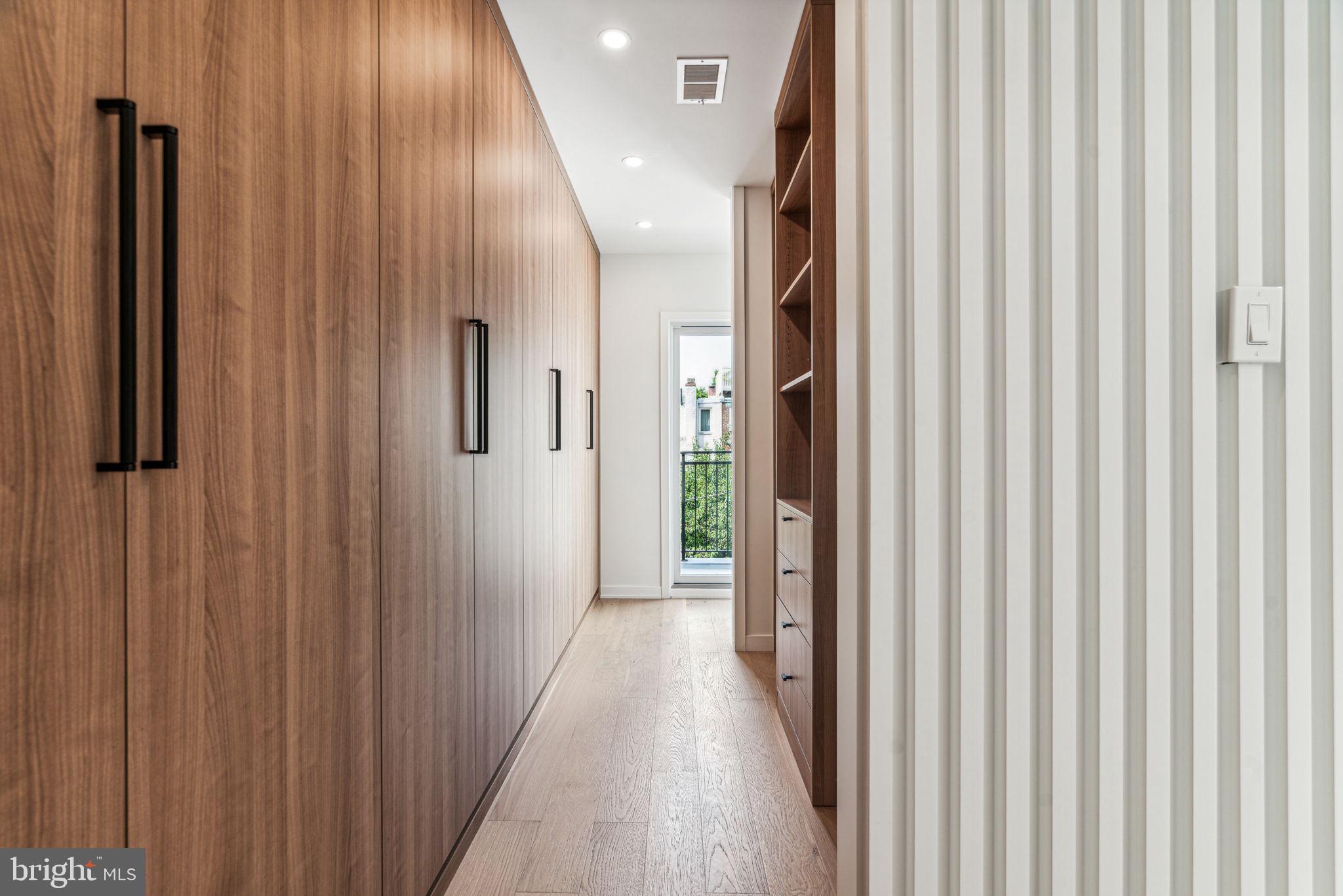 FAIRMOUNT - Residential