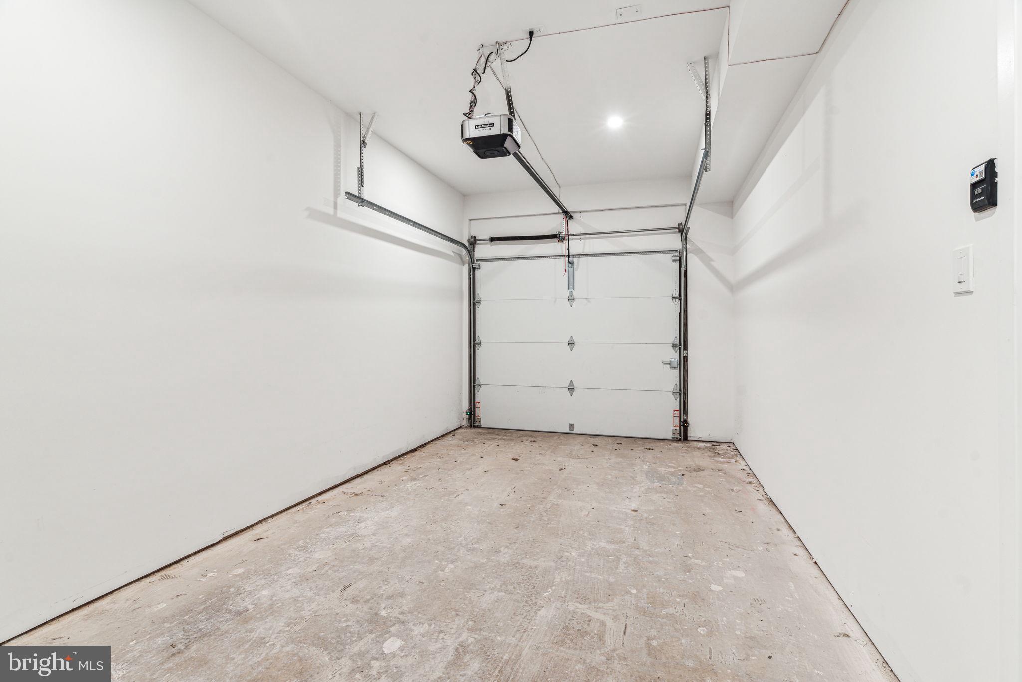 FAIRMOUNT - Residential