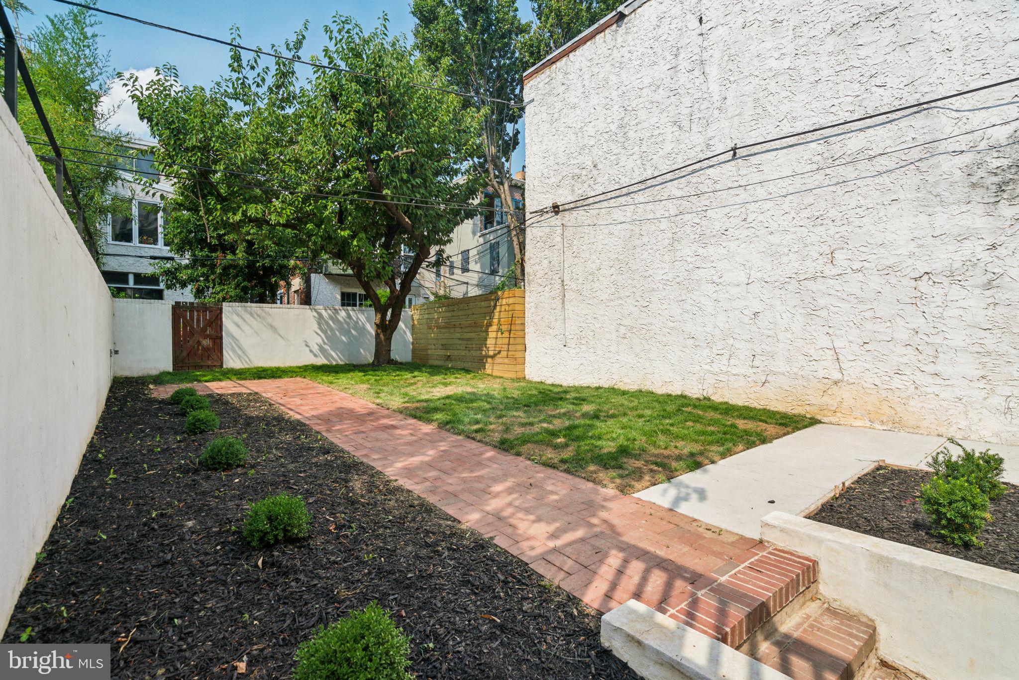 FAIRMOUNT - Residential