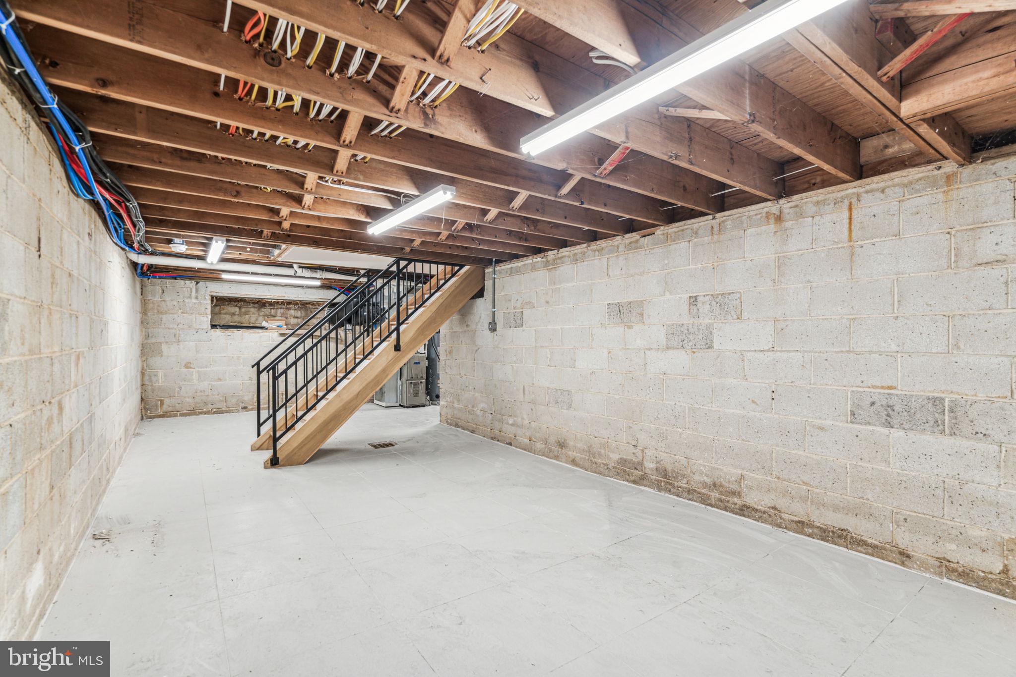 FAIRMOUNT - Residential