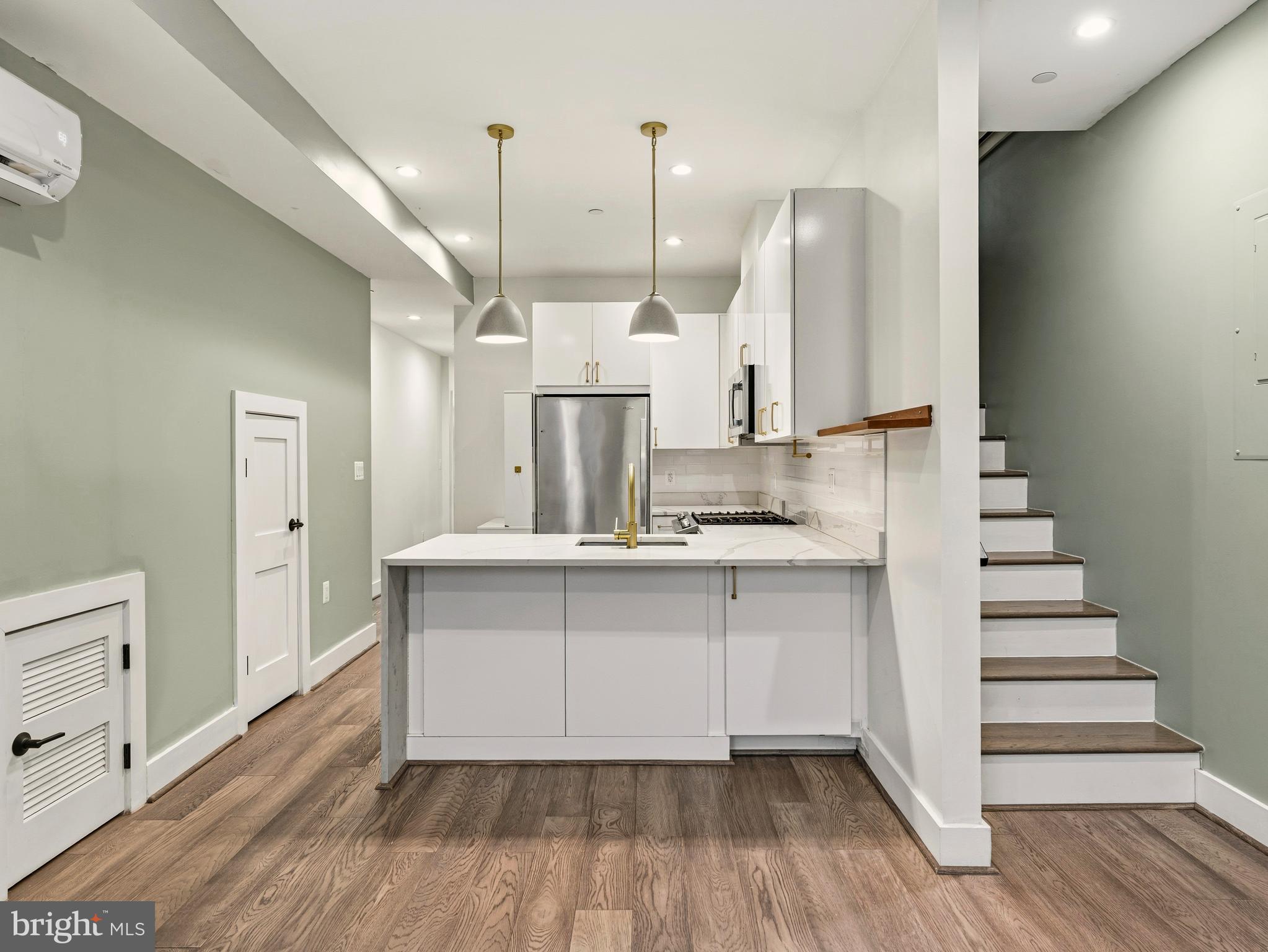 1120 PENN STREET NE 2