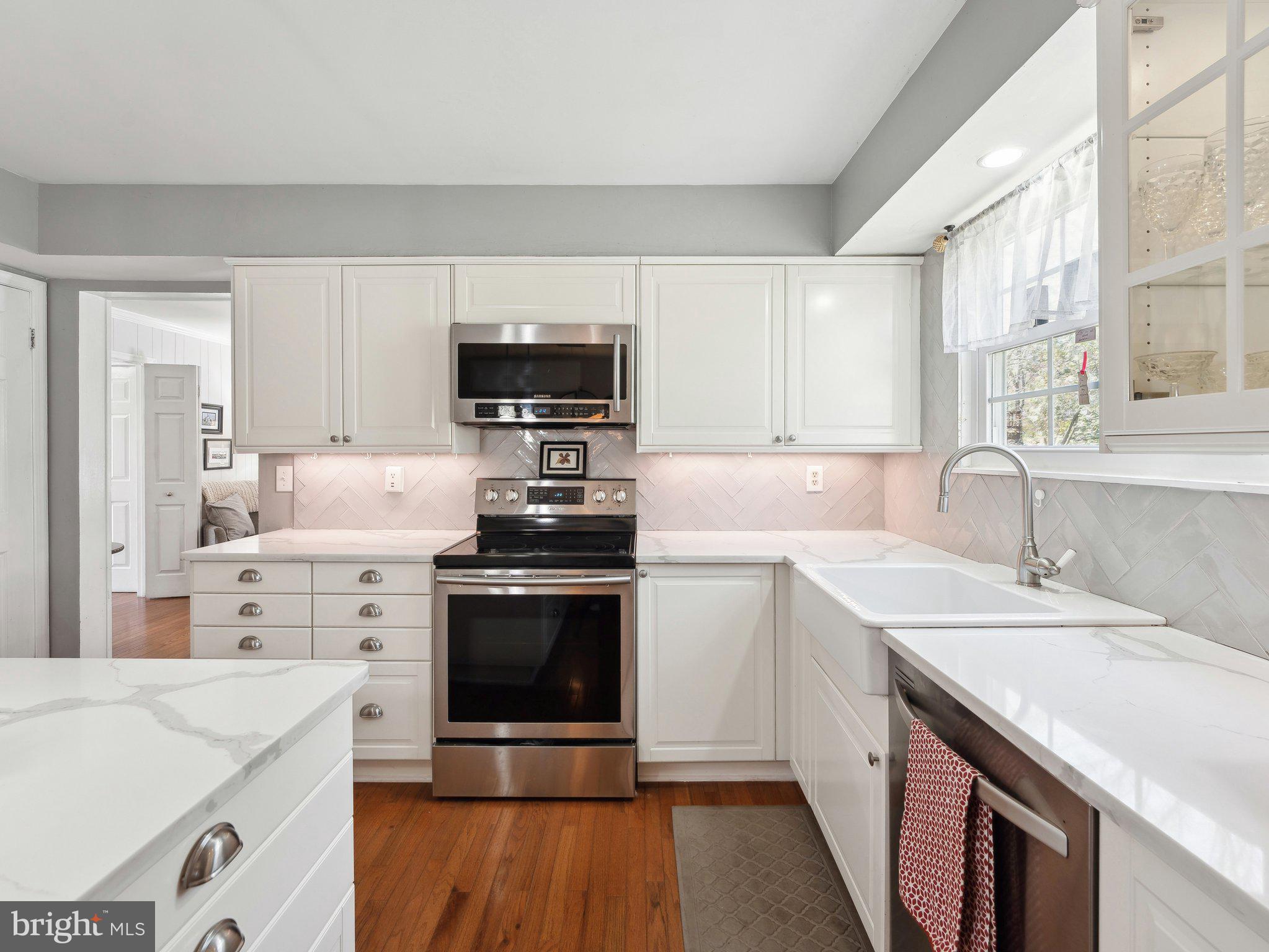 LAKE RIDGE - Residential