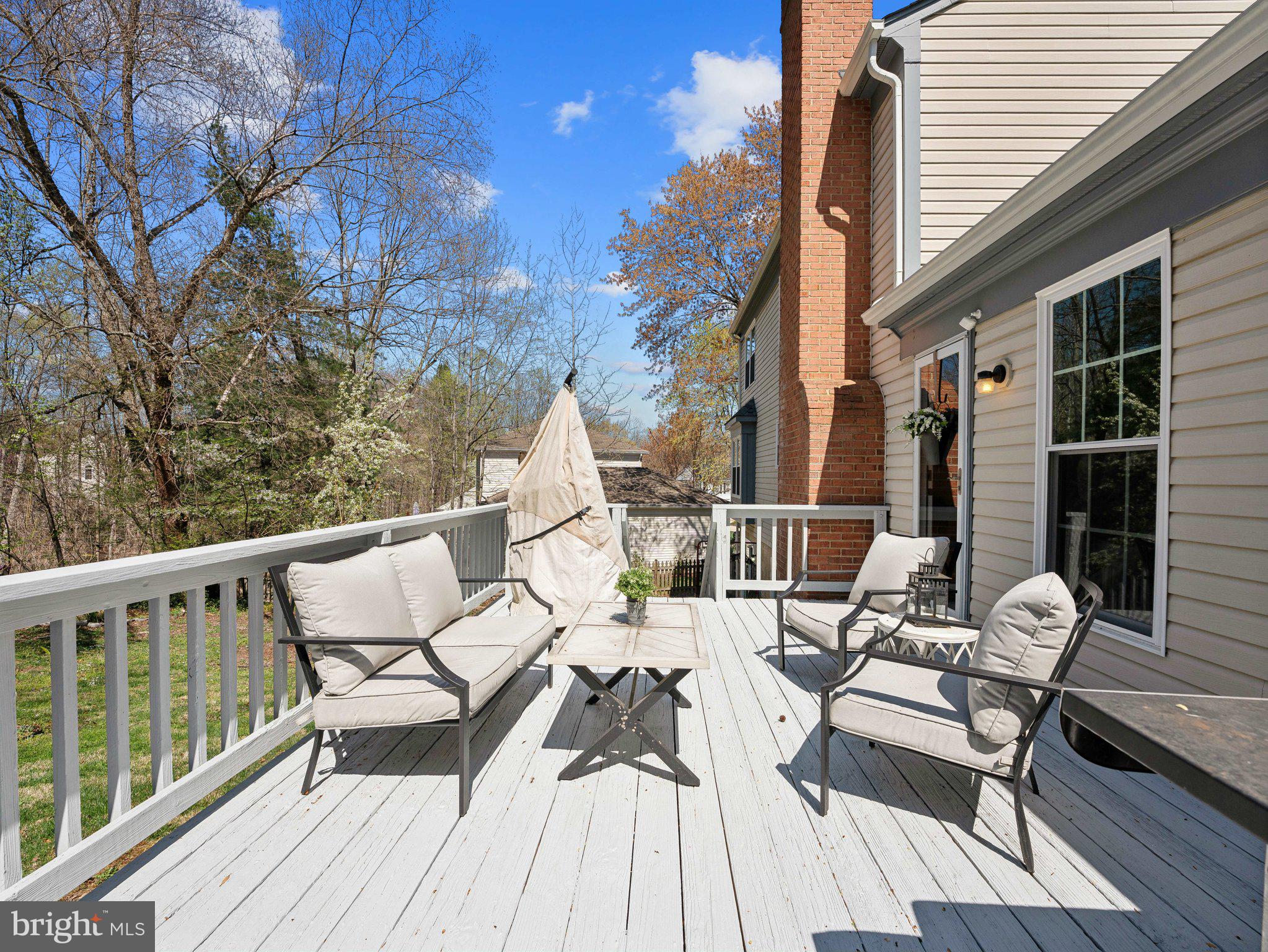 LAKE RIDGE - Residential