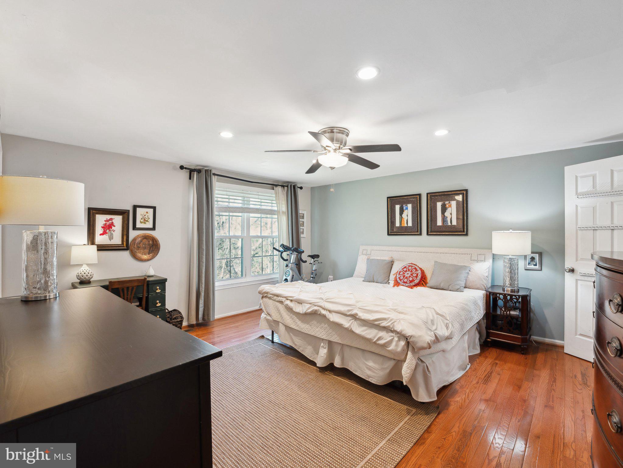 LAKE RIDGE - Residential