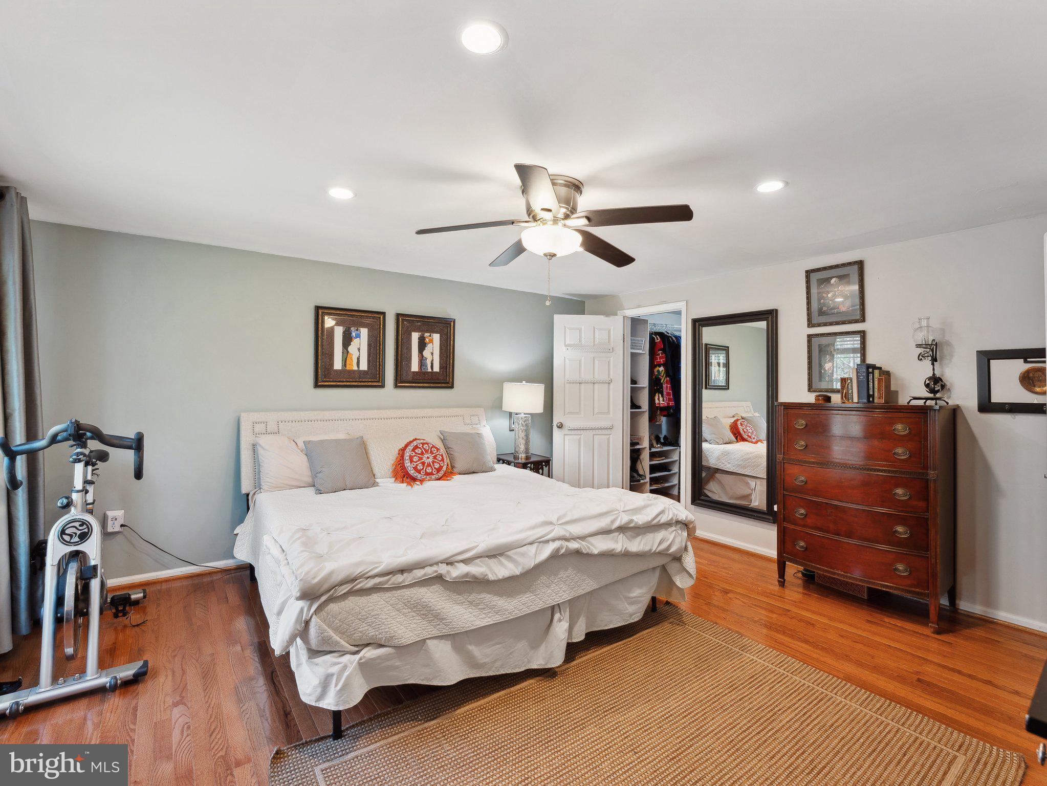 LAKE RIDGE - Residential