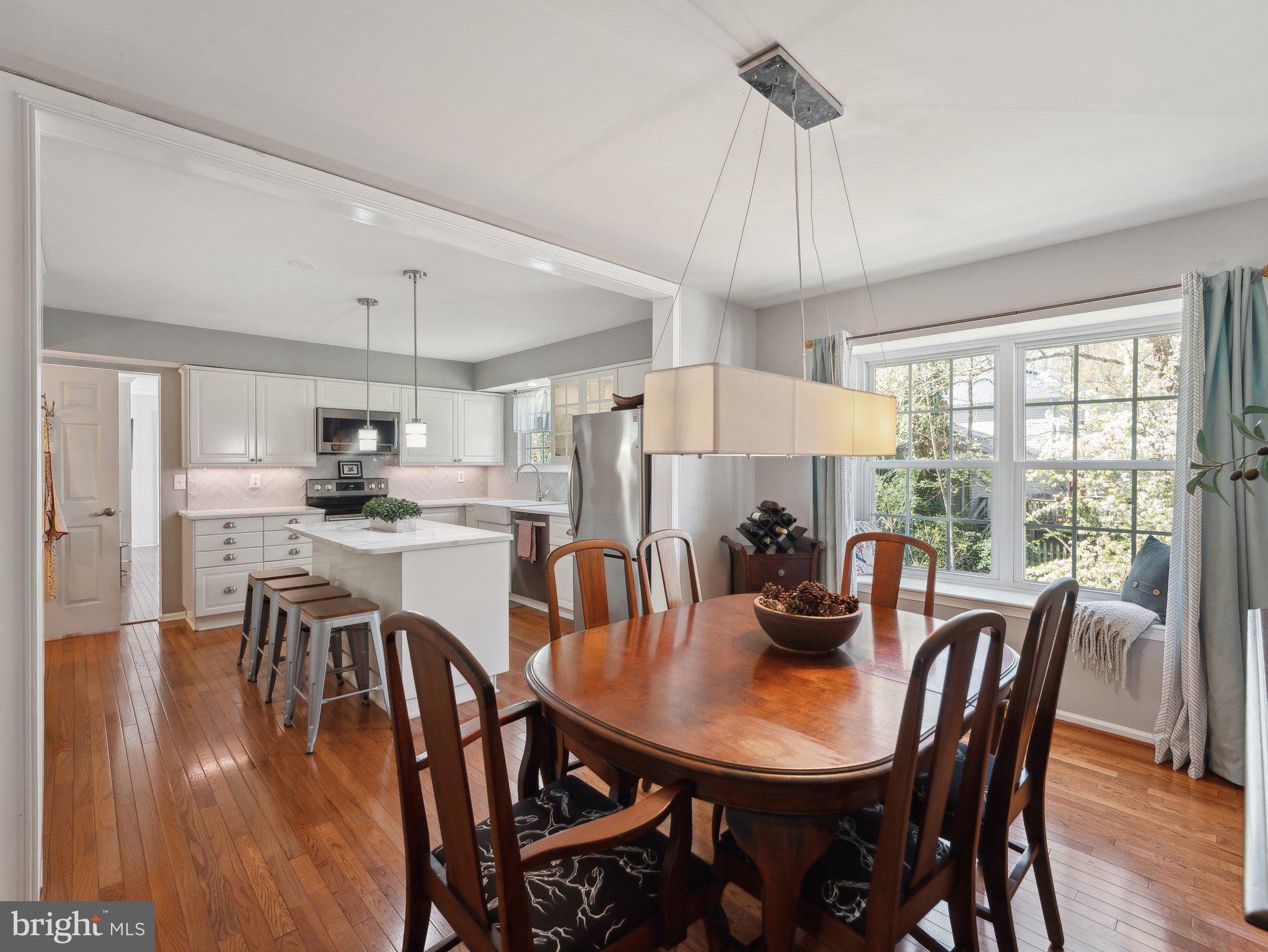 LAKE RIDGE - Residential