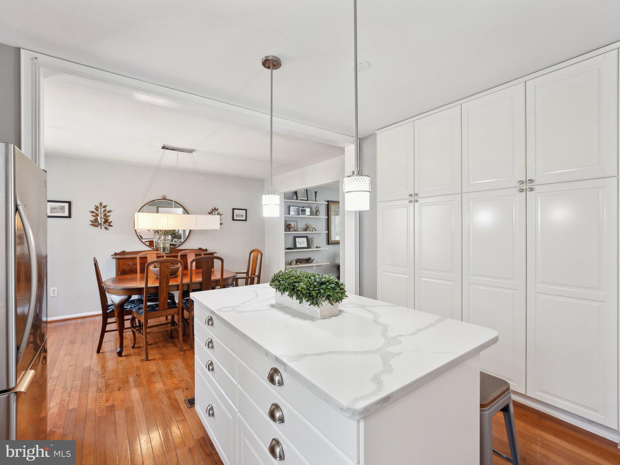 LAKE RIDGE - Residential