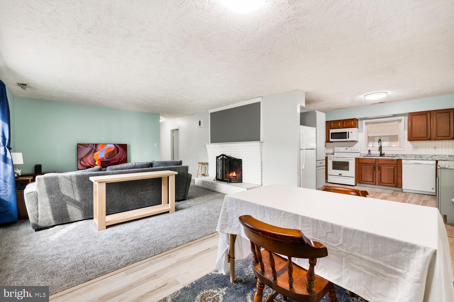 LAKE ARROWHEAD - Residential