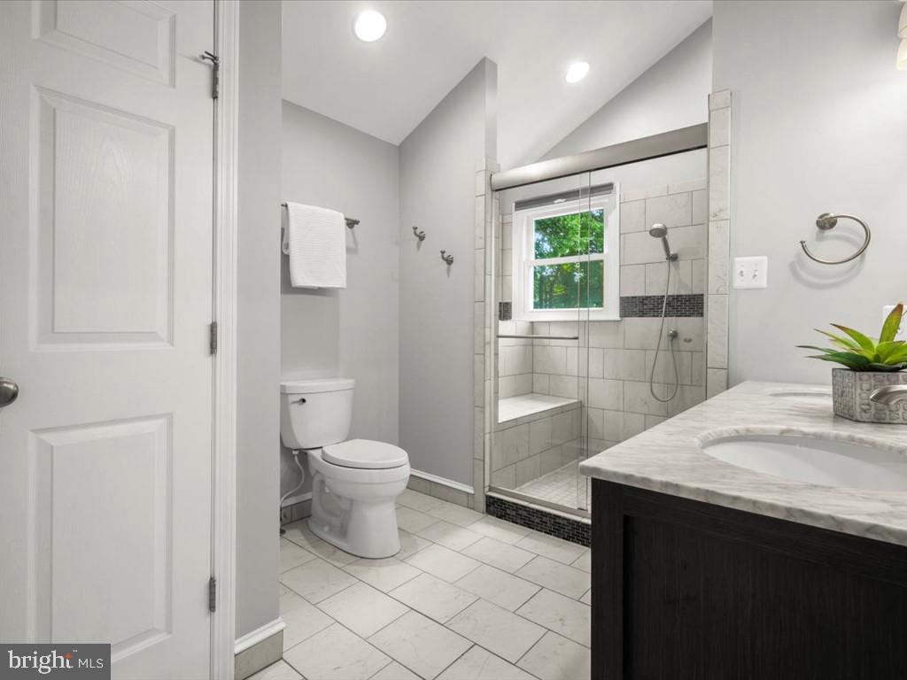 LITTLE ROCKY RUN - Residential