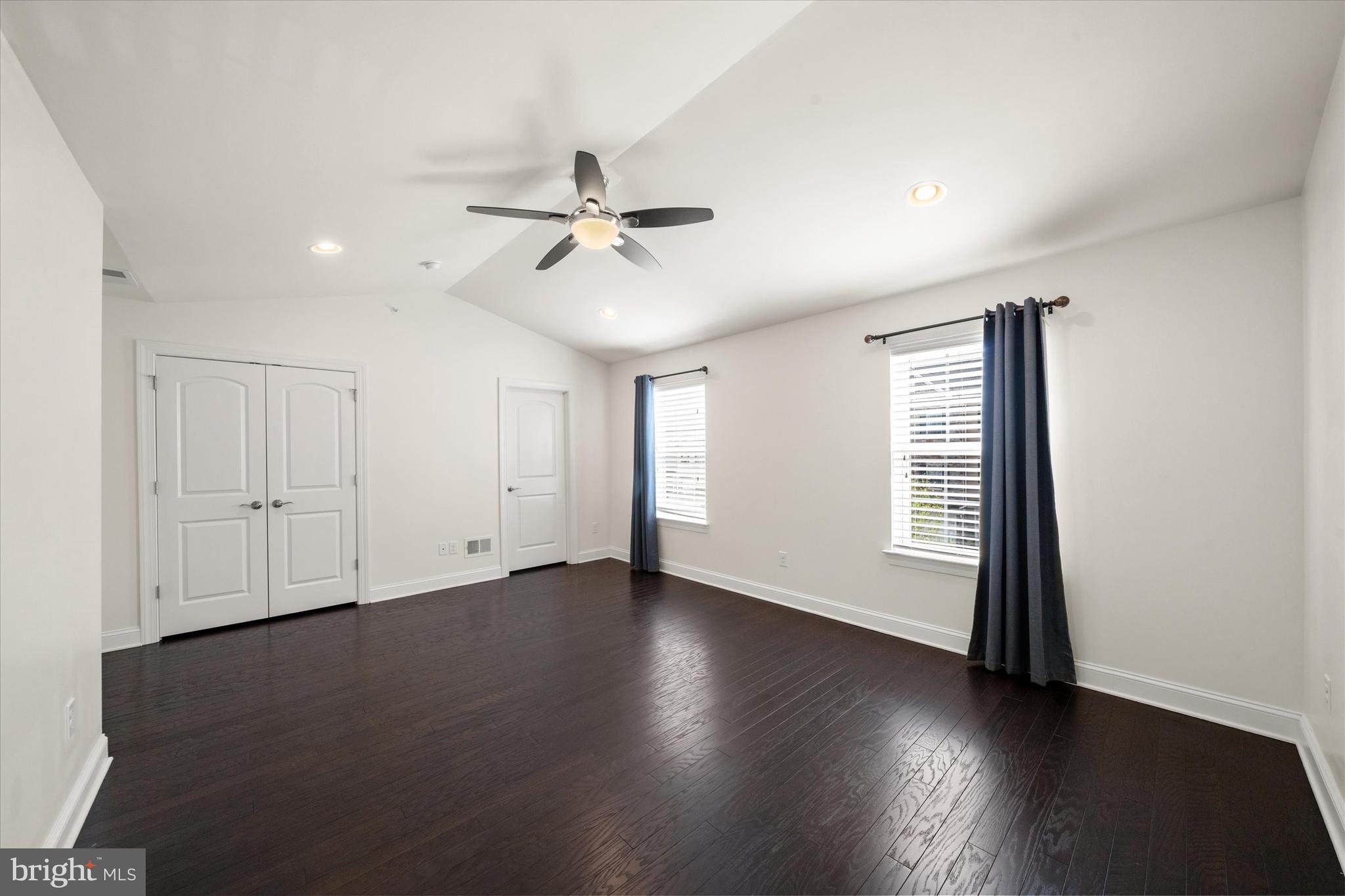 THE RES AT ROSE TREE - Residential