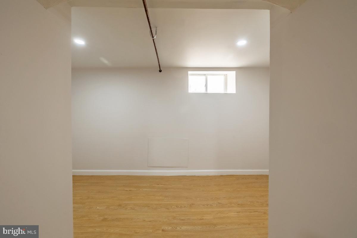 PHILADELPHIA (SOUTHWEST) - Residential