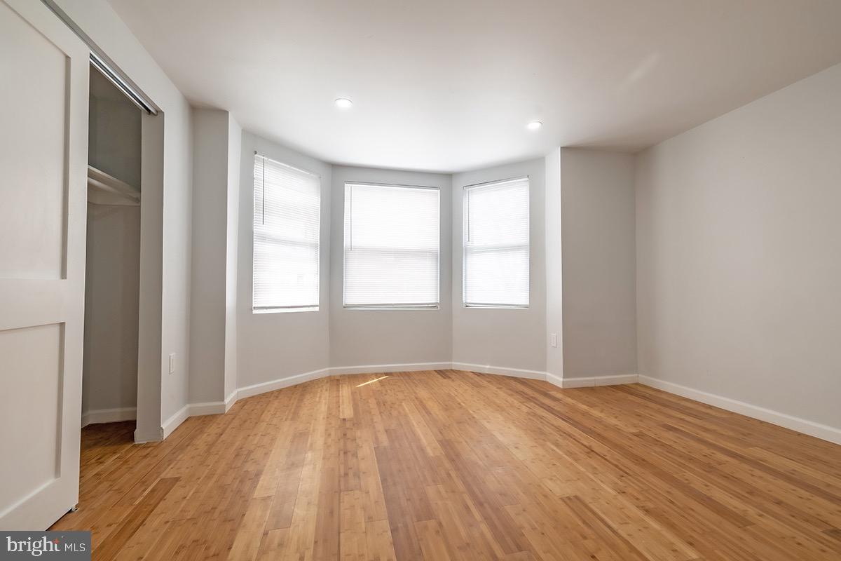 PHILADELPHIA (SOUTHWEST) - Residential