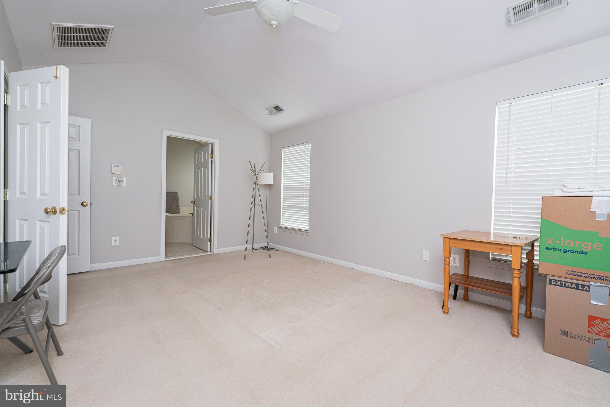 BELMONT LAND BAY - Residential Lease