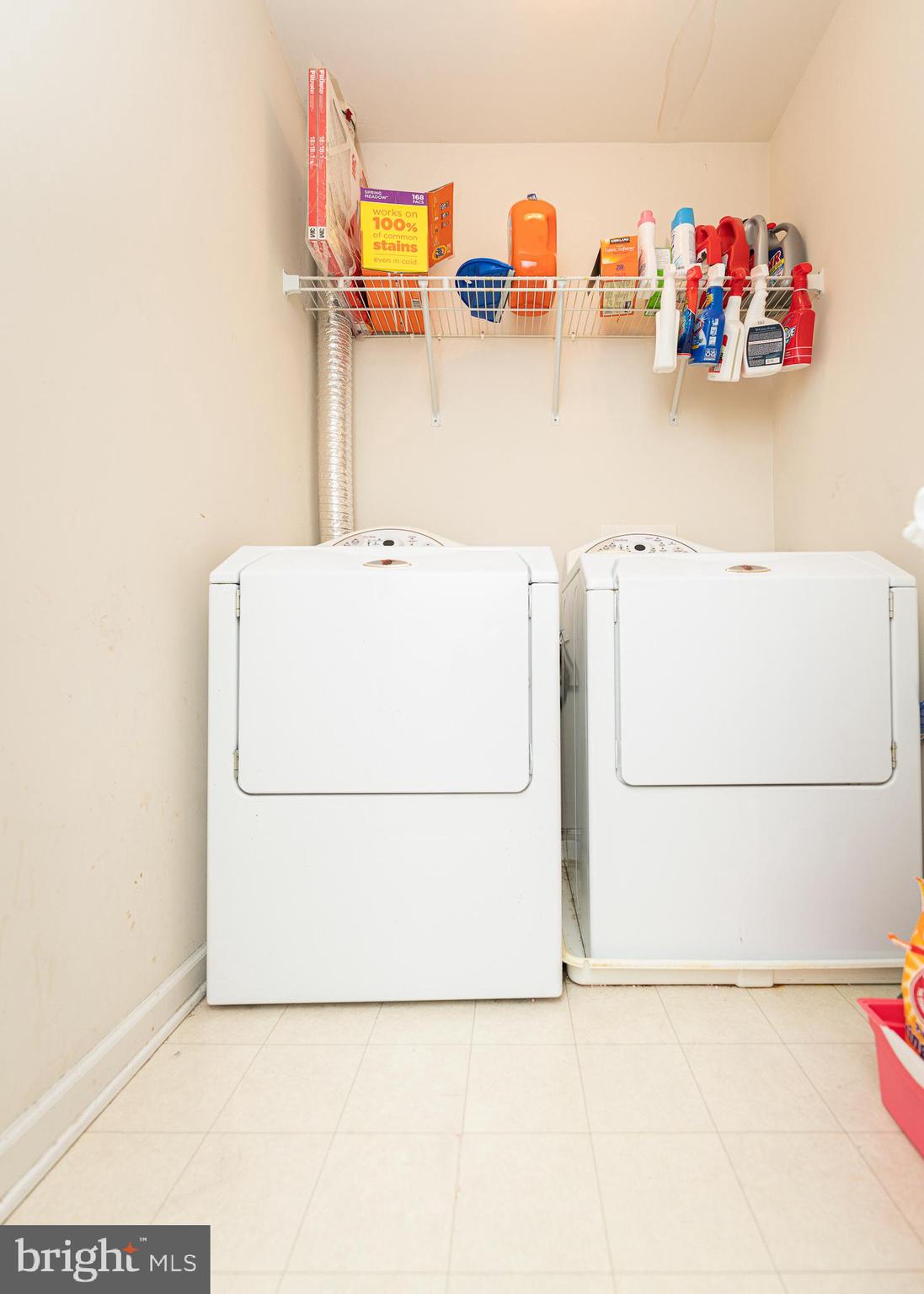 BELMONT LAND BAY - Residential Lease