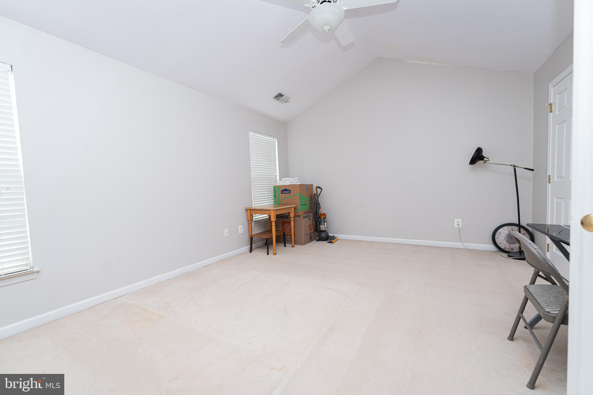 BELMONT LAND BAY - Residential Lease