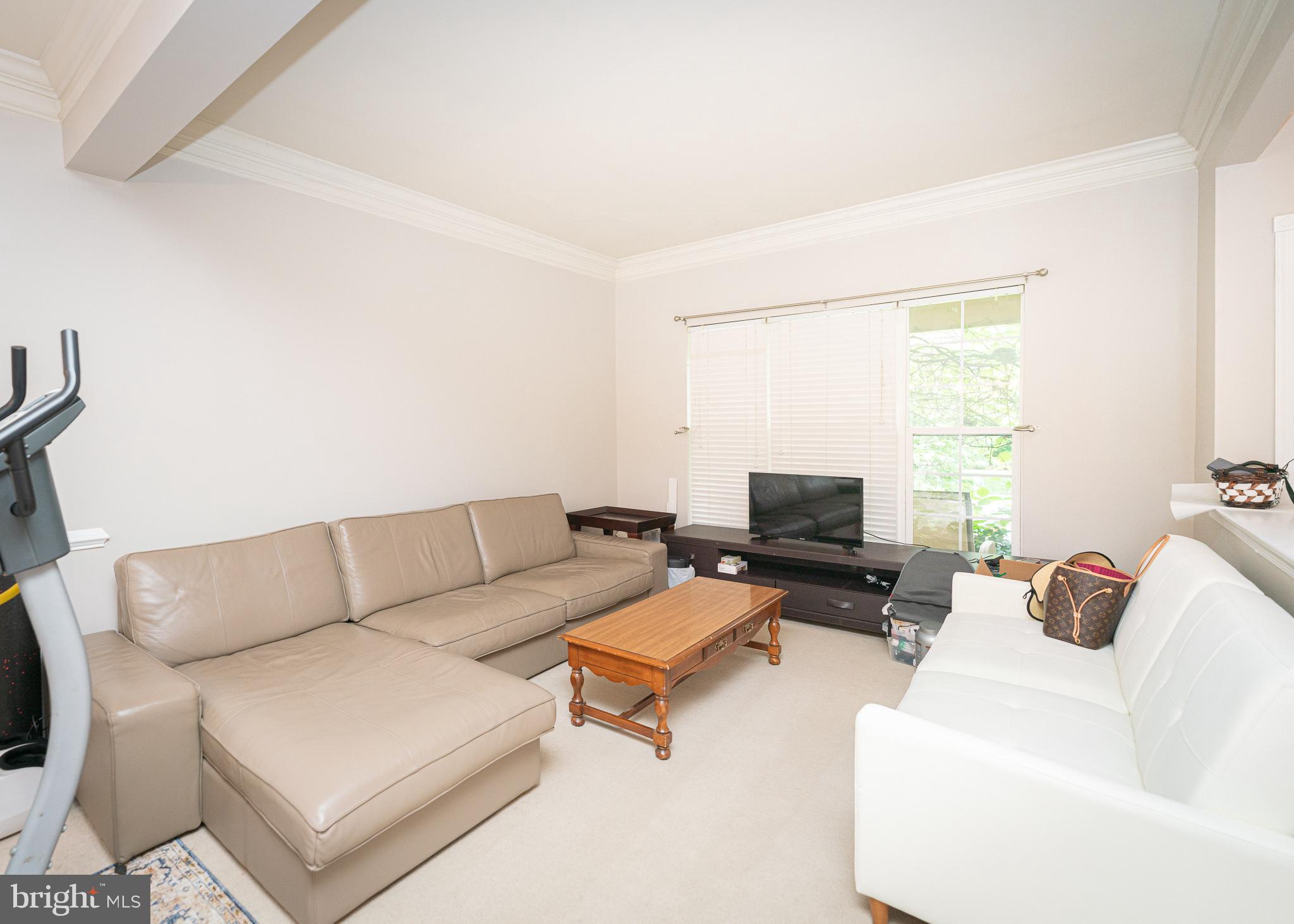 BELMONT LAND BAY - Residential Lease