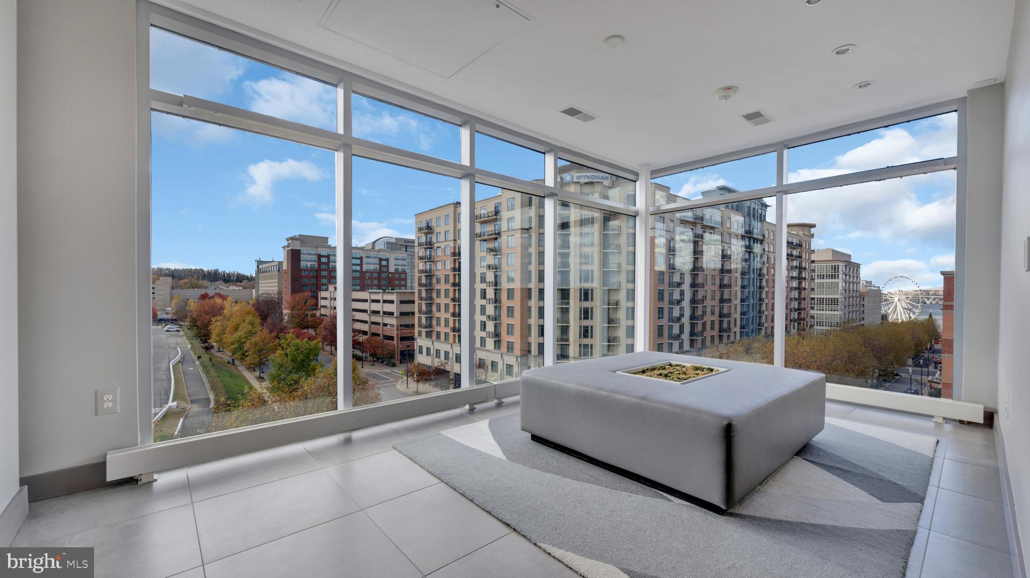 NATIONAL HARBOR - Residential