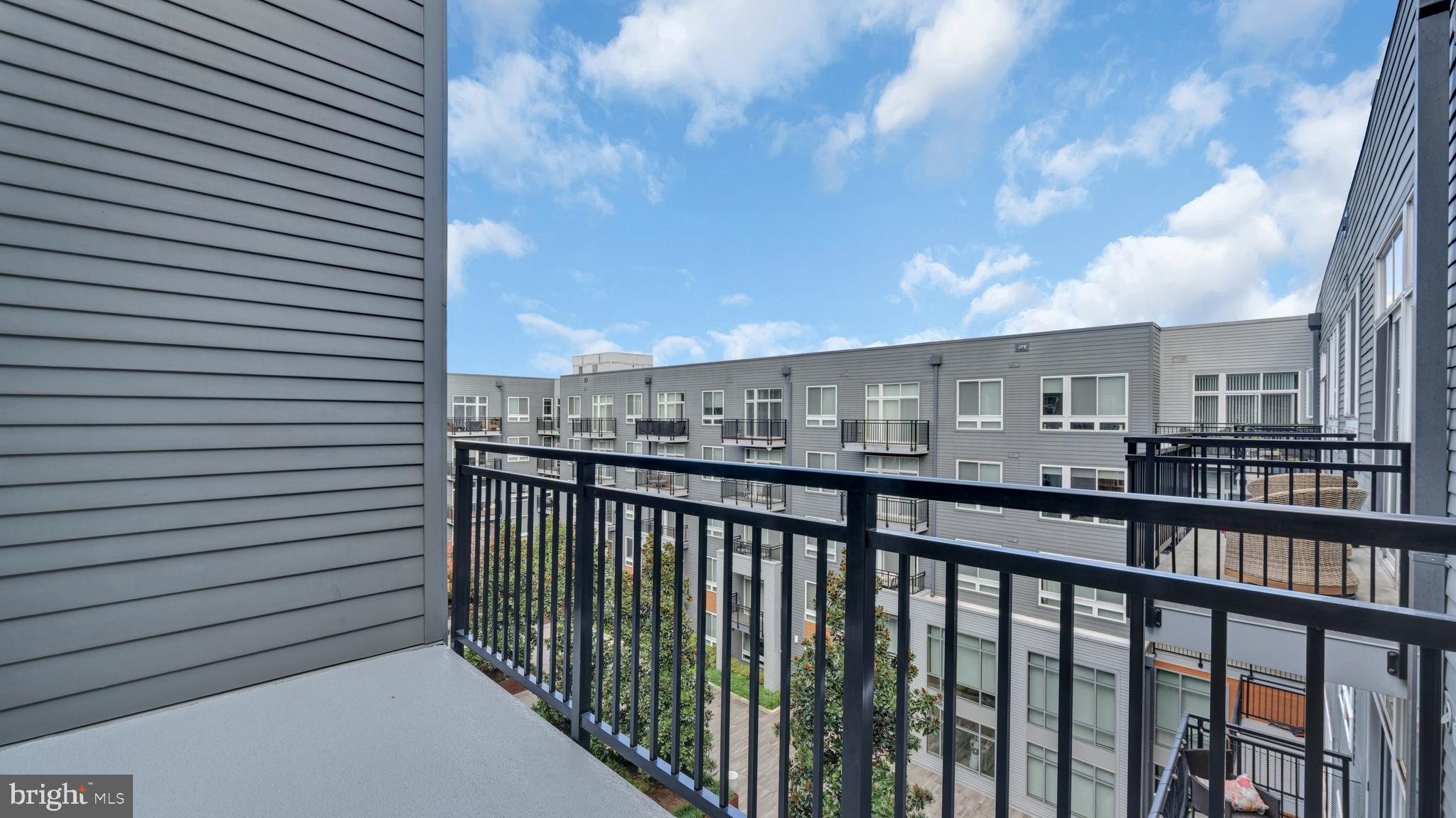 NATIONAL HARBOR - Residential