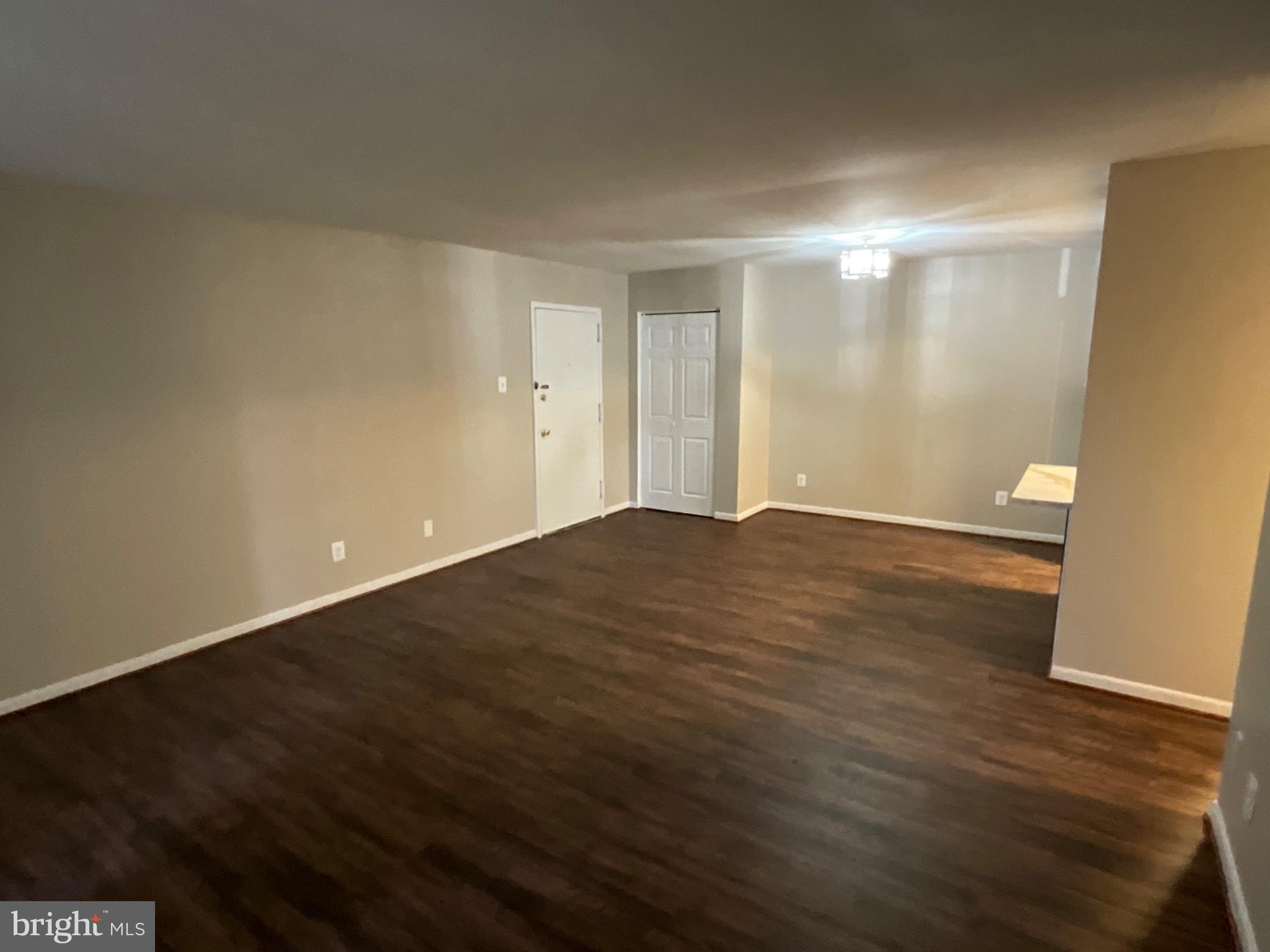 TREETOP CONDO - Residential