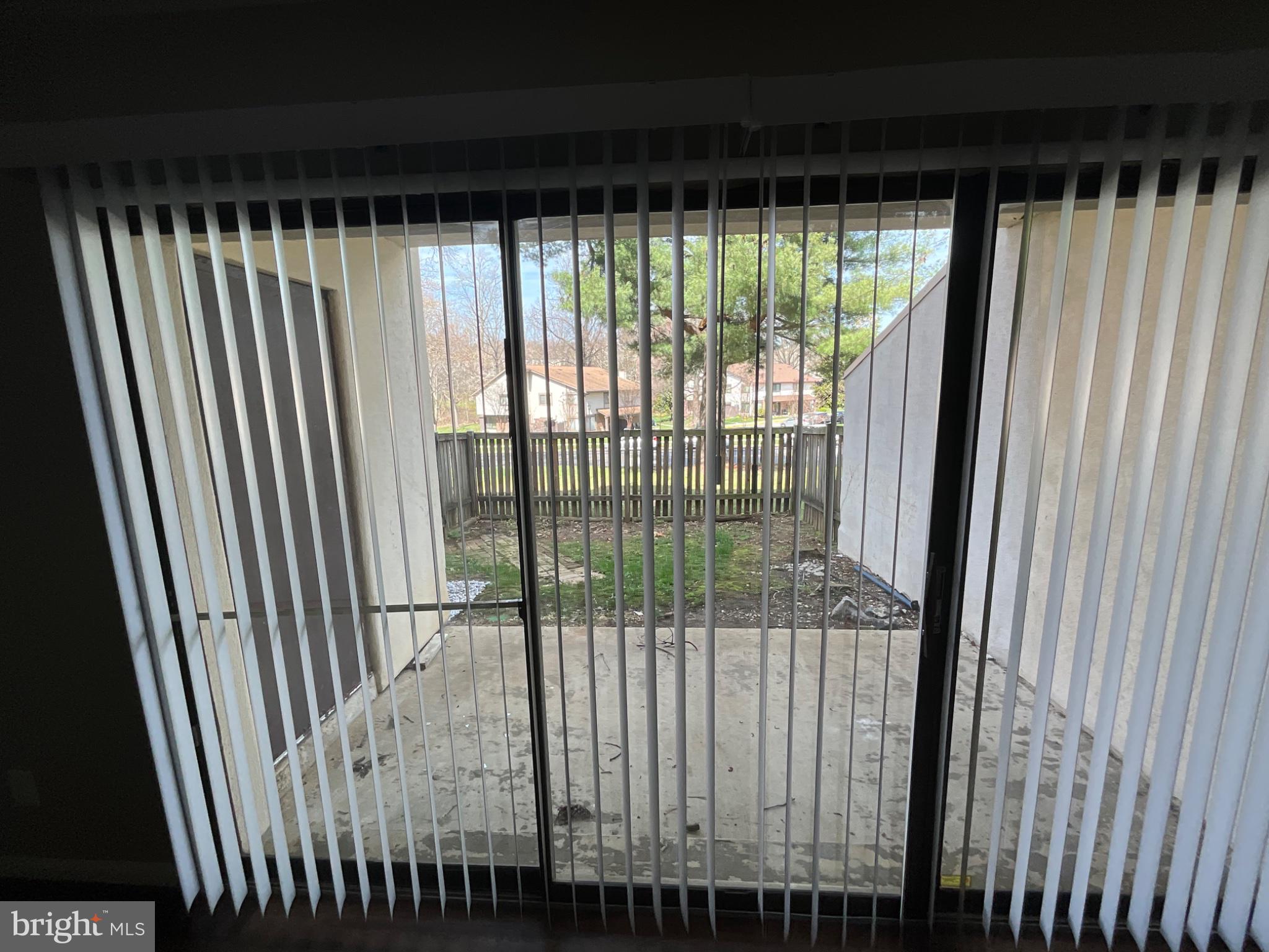 TREETOP CONDO - Residential