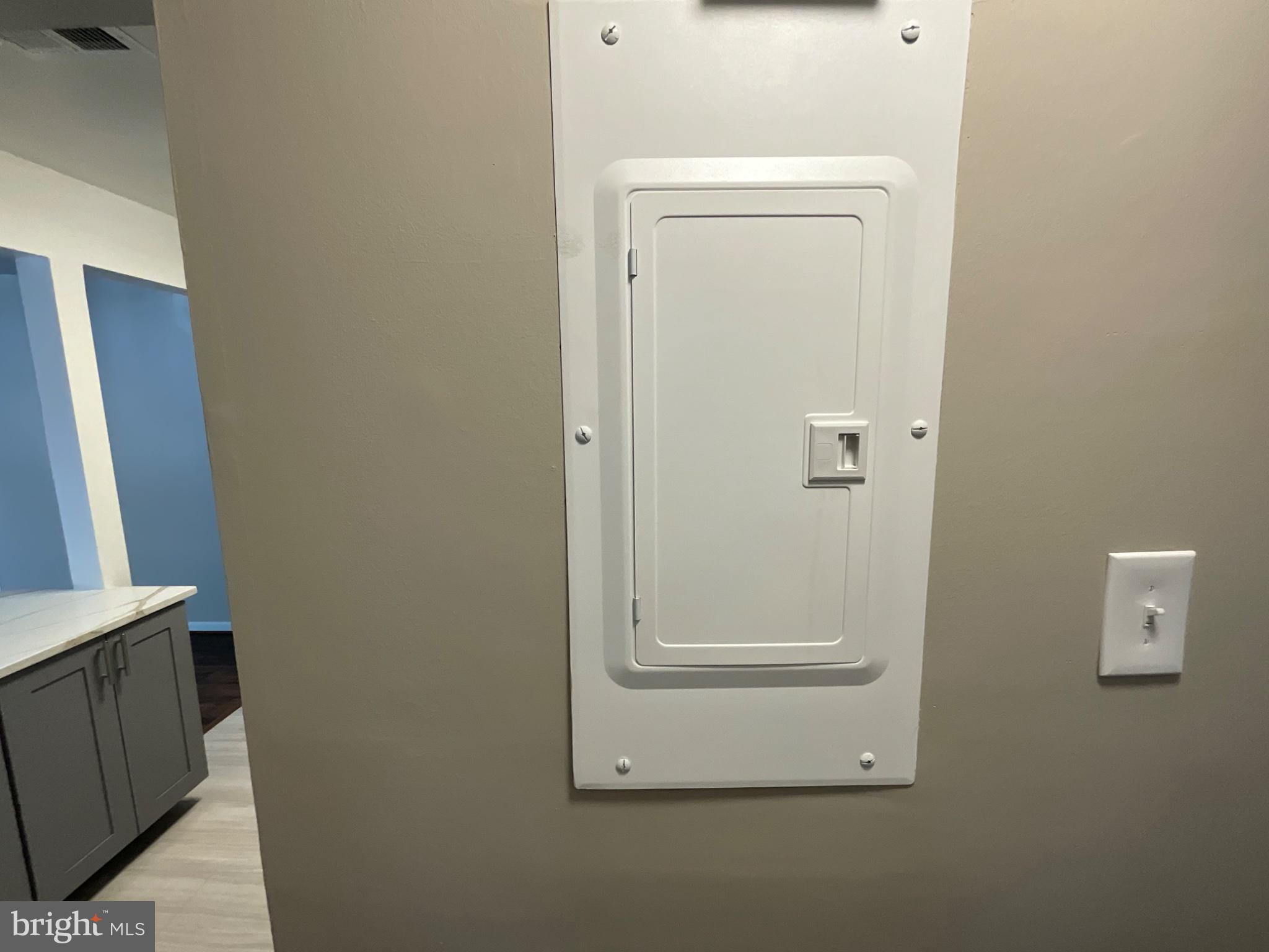 TREETOP CONDO - Residential