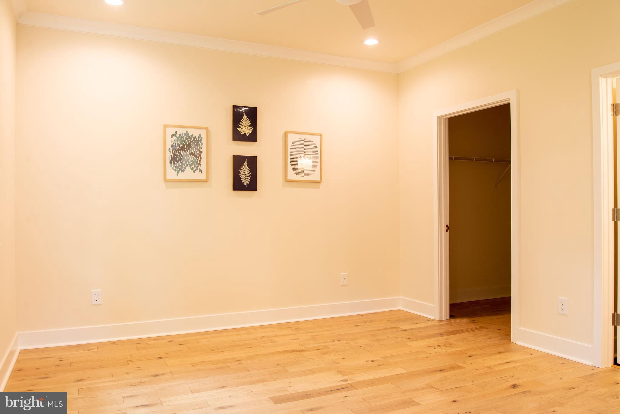 SHEPHERDSTOWN - Residential