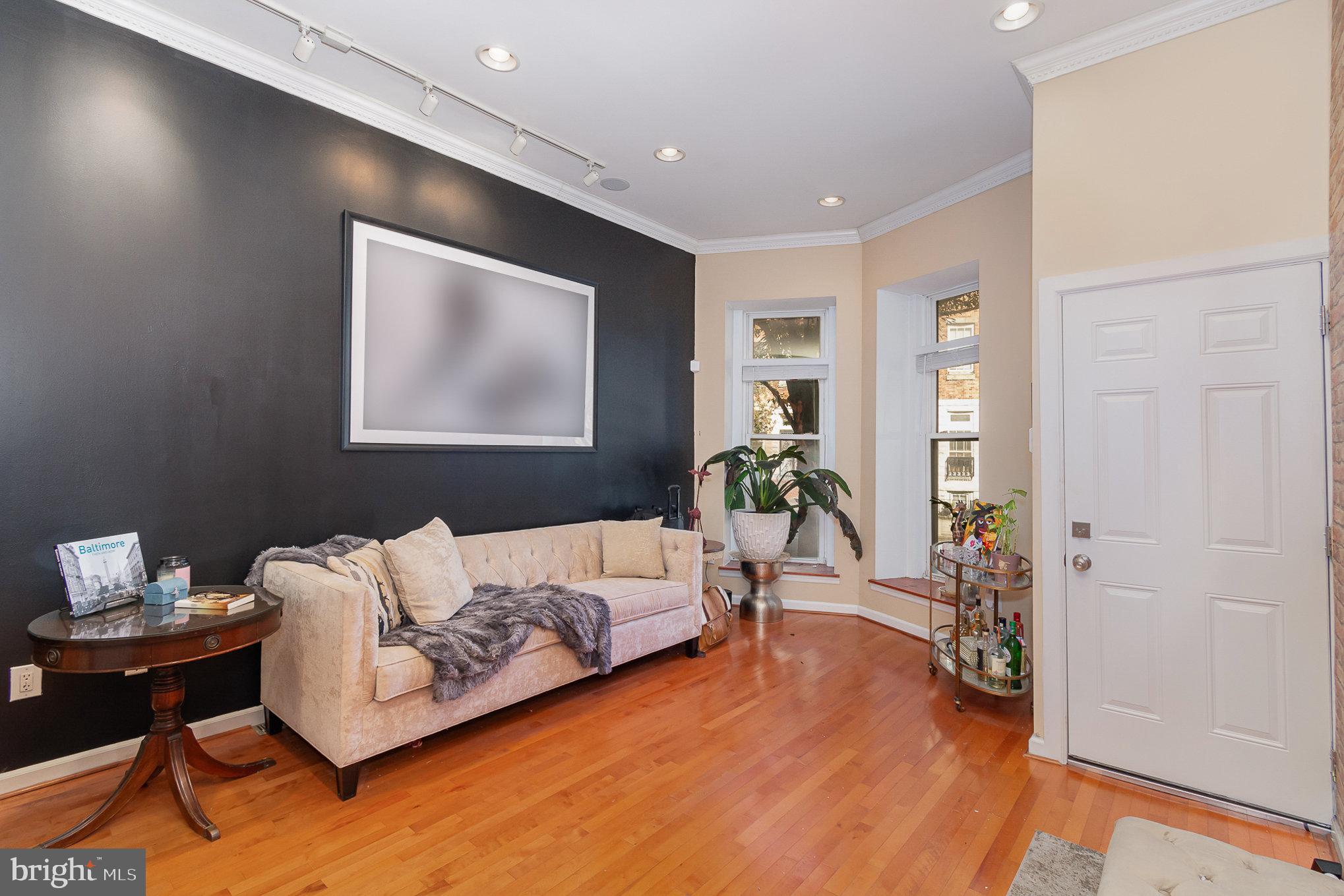 RESERVOIR HILL - Residential