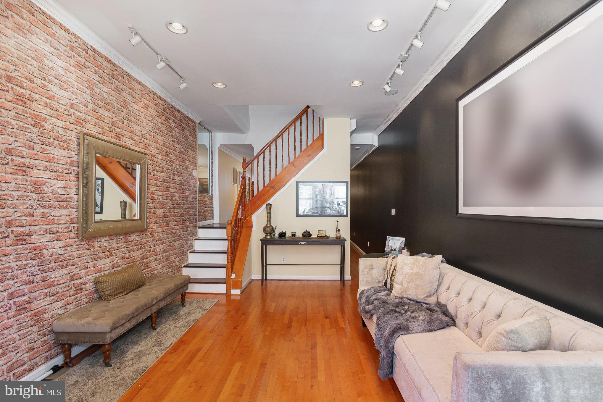 RESERVOIR HILL - Residential