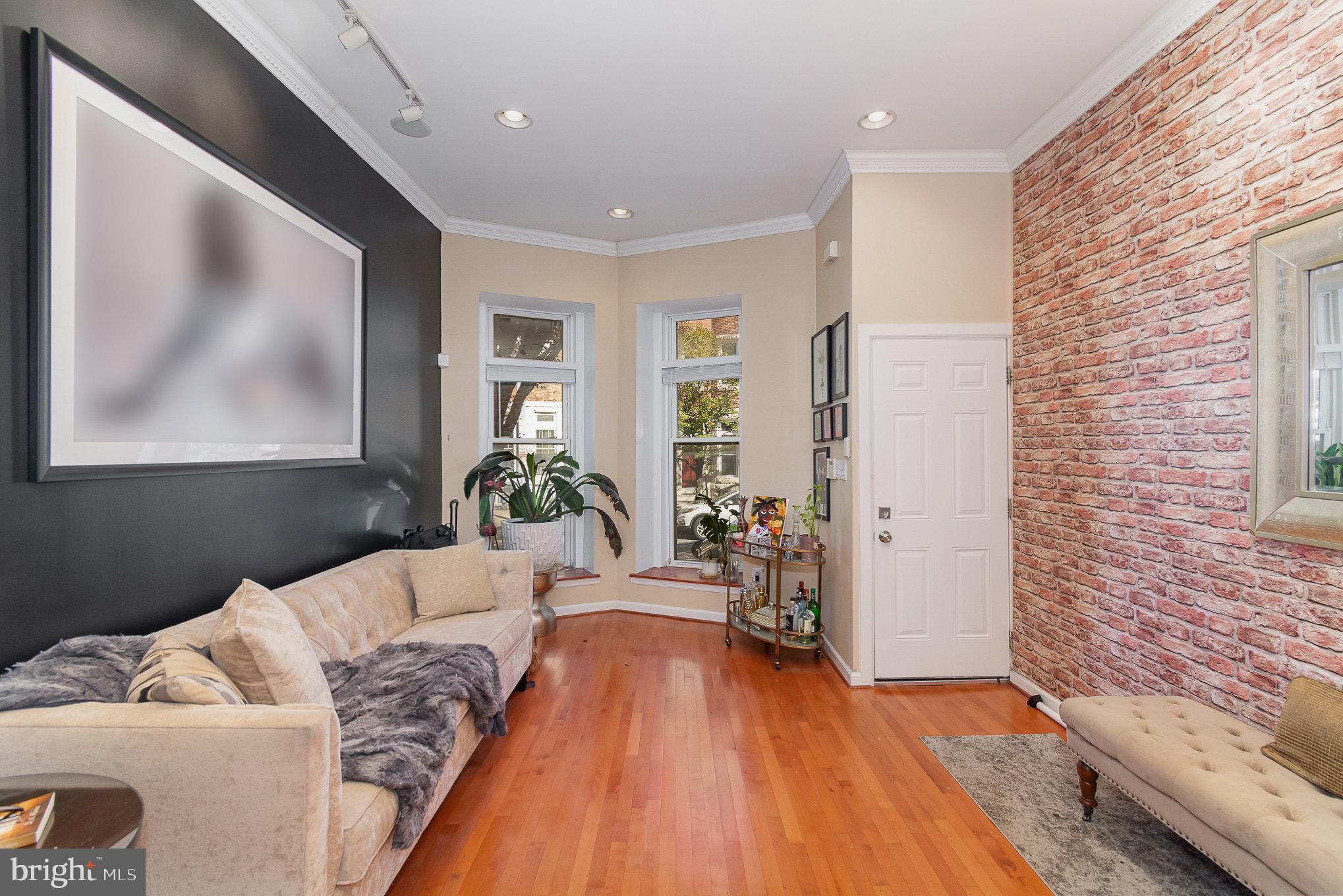 RESERVOIR HILL - Residential