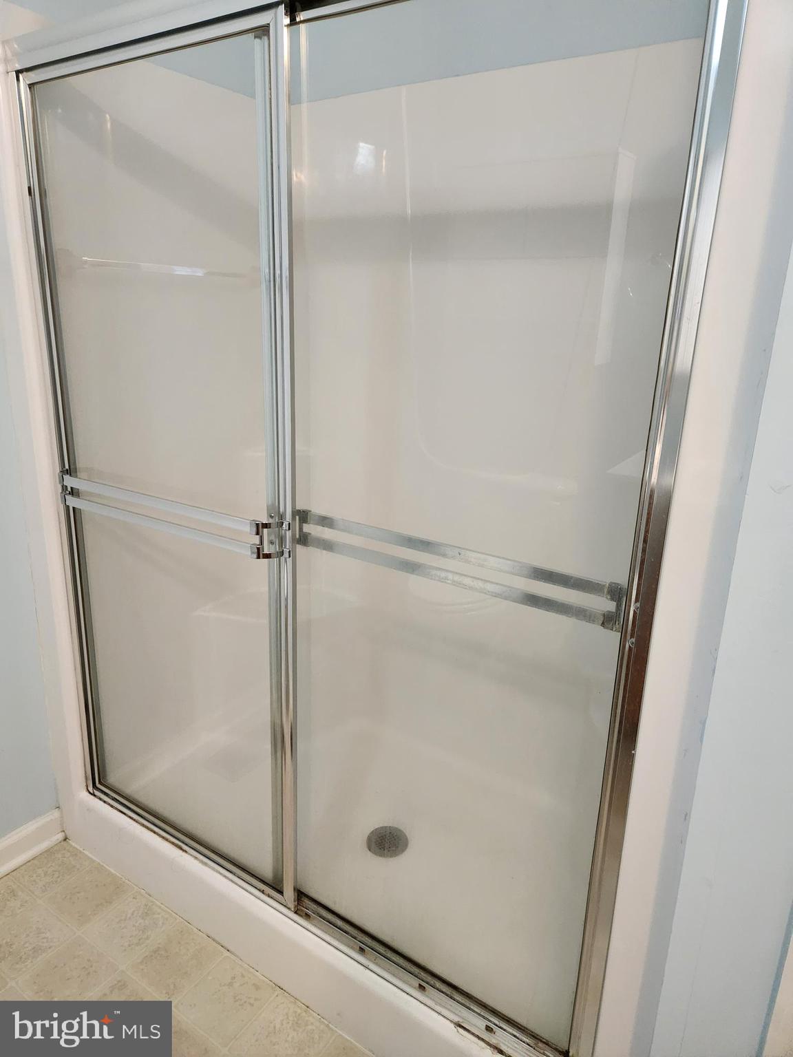 ARCHERS ROCK - Residential Lease