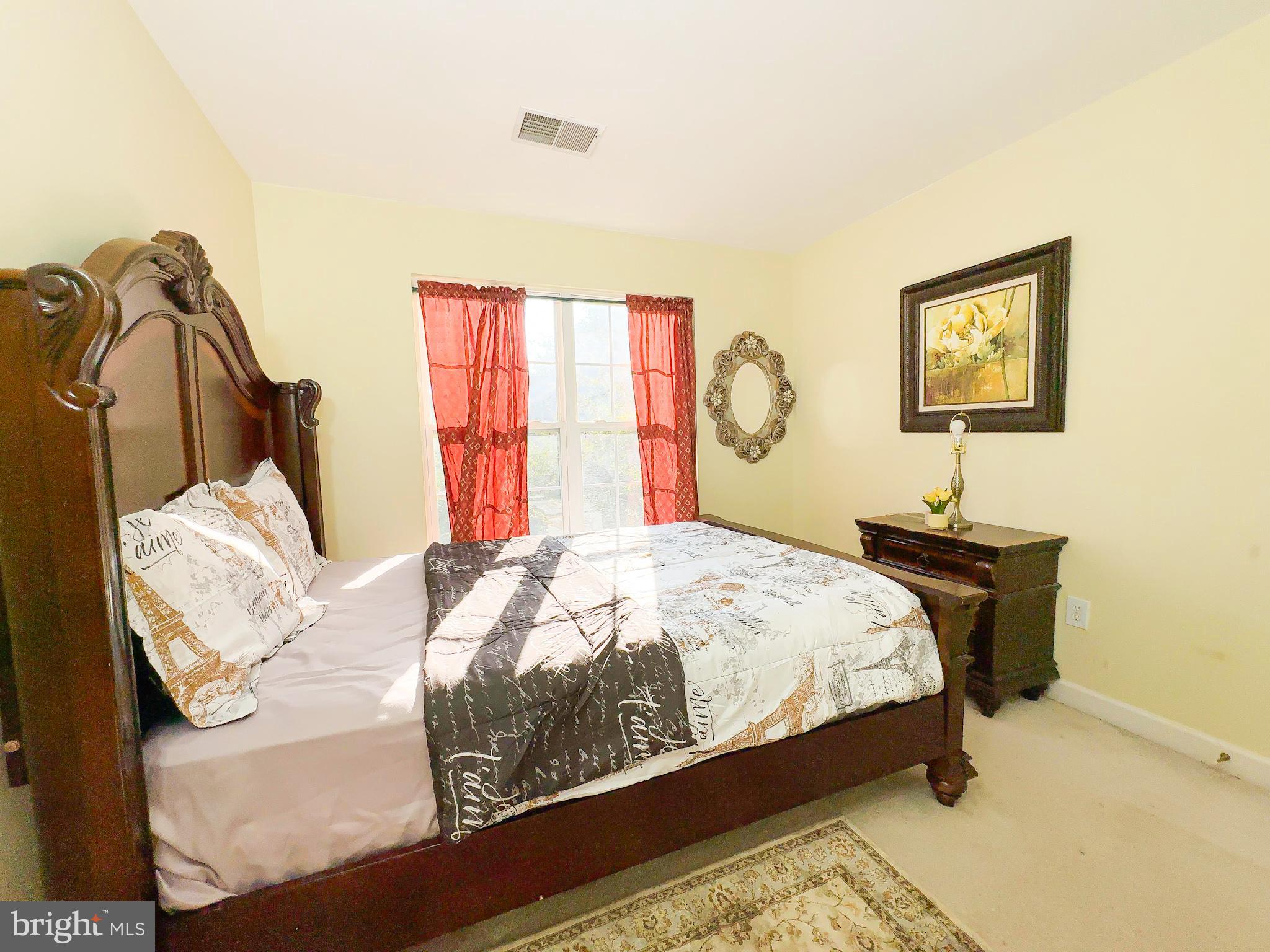 2016 WHEATON HAVEN COURT ROOM ONLY