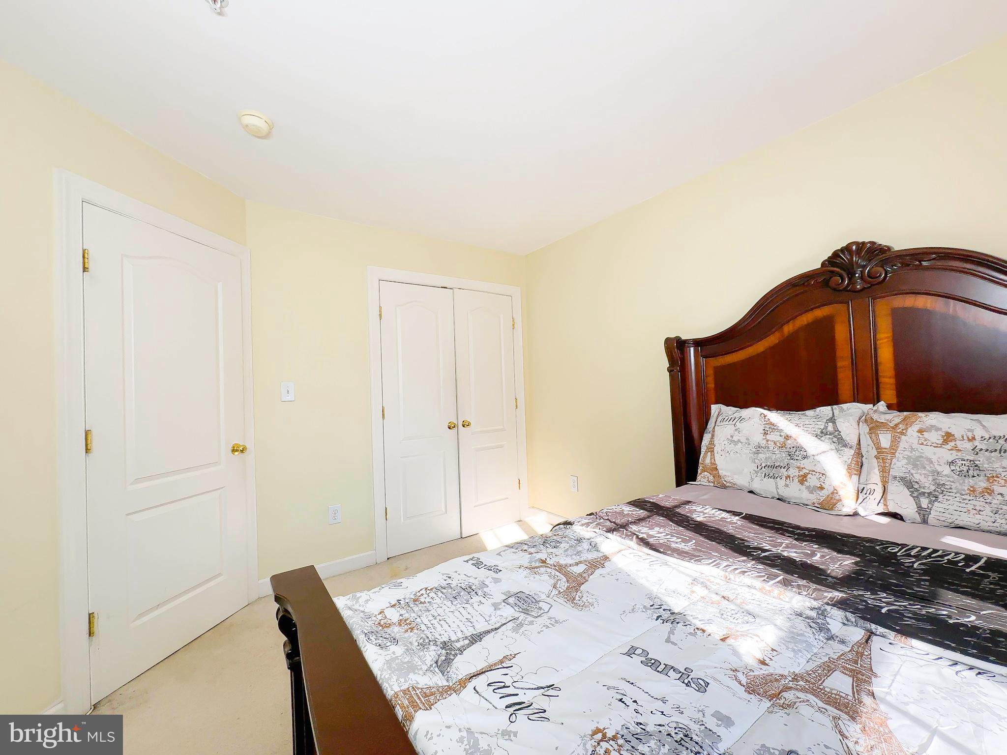 2016 WHEATON HAVEN COURT ROOM ONLY