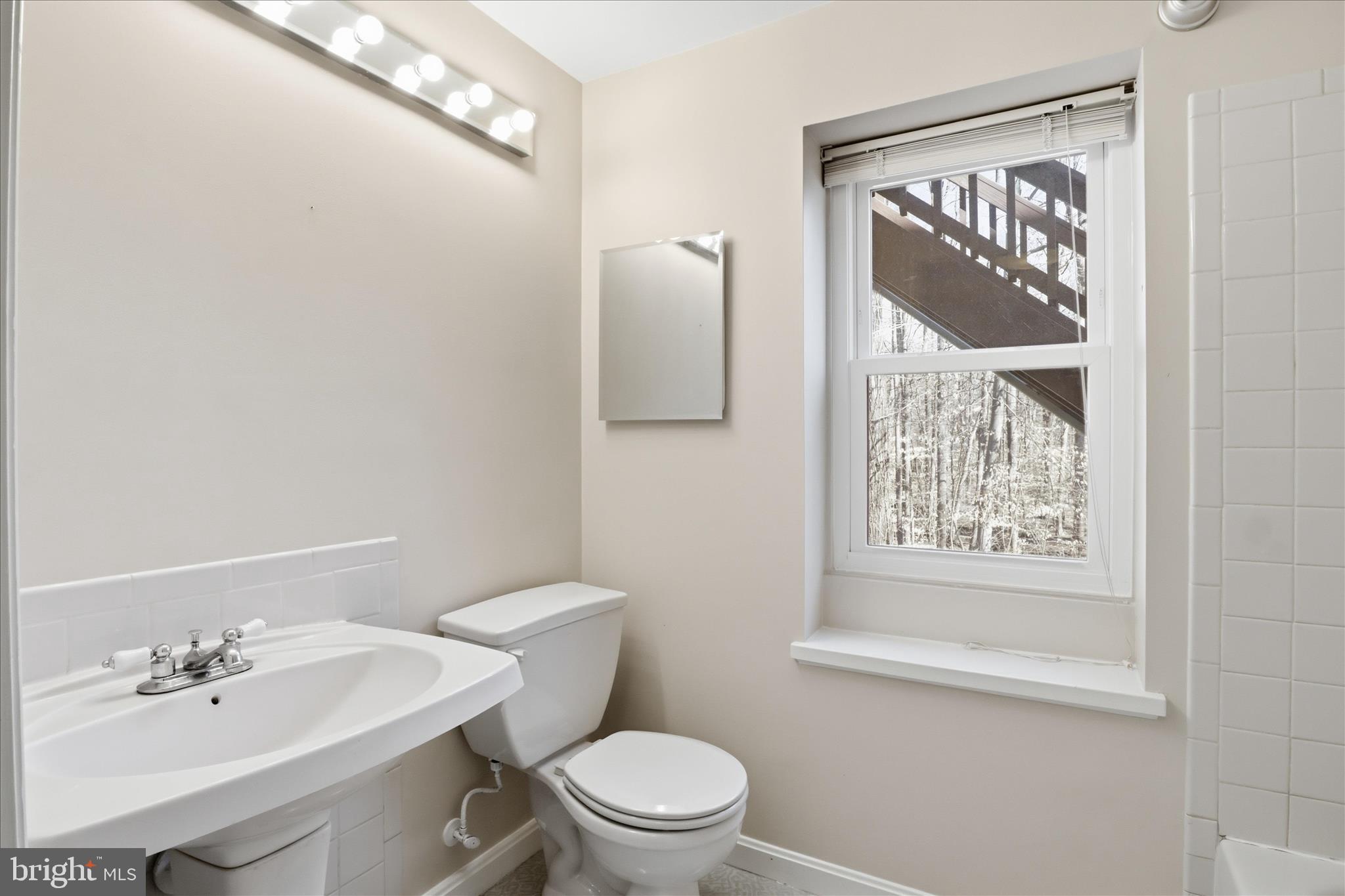 INGLEWOOD ESTATES - Residential