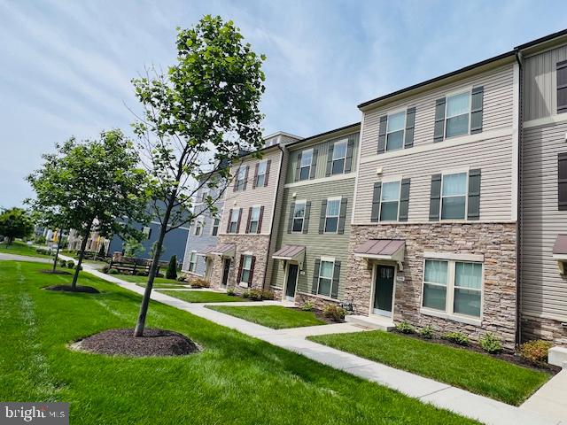 HARRINGTON TERRACE - Residential Lease