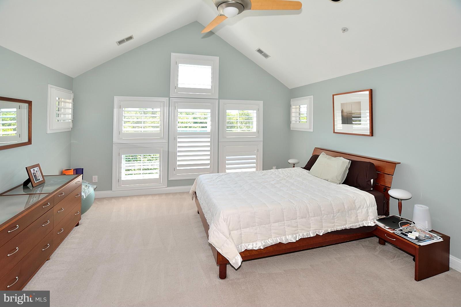 BEACON HILL - Residential Lease