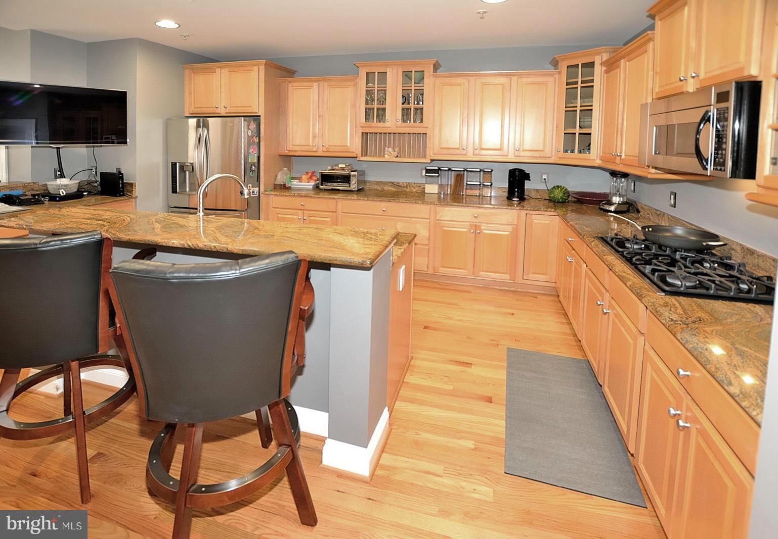 BEACON HILL - Residential Lease