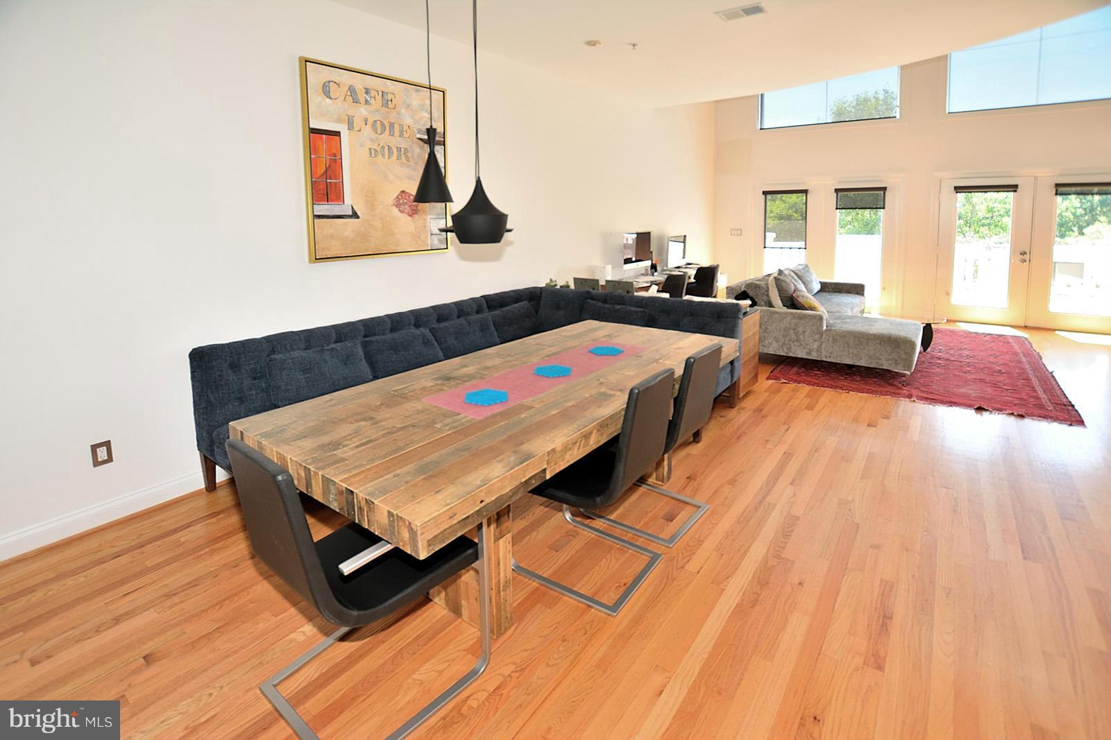 BEACON HILL - Residential Lease