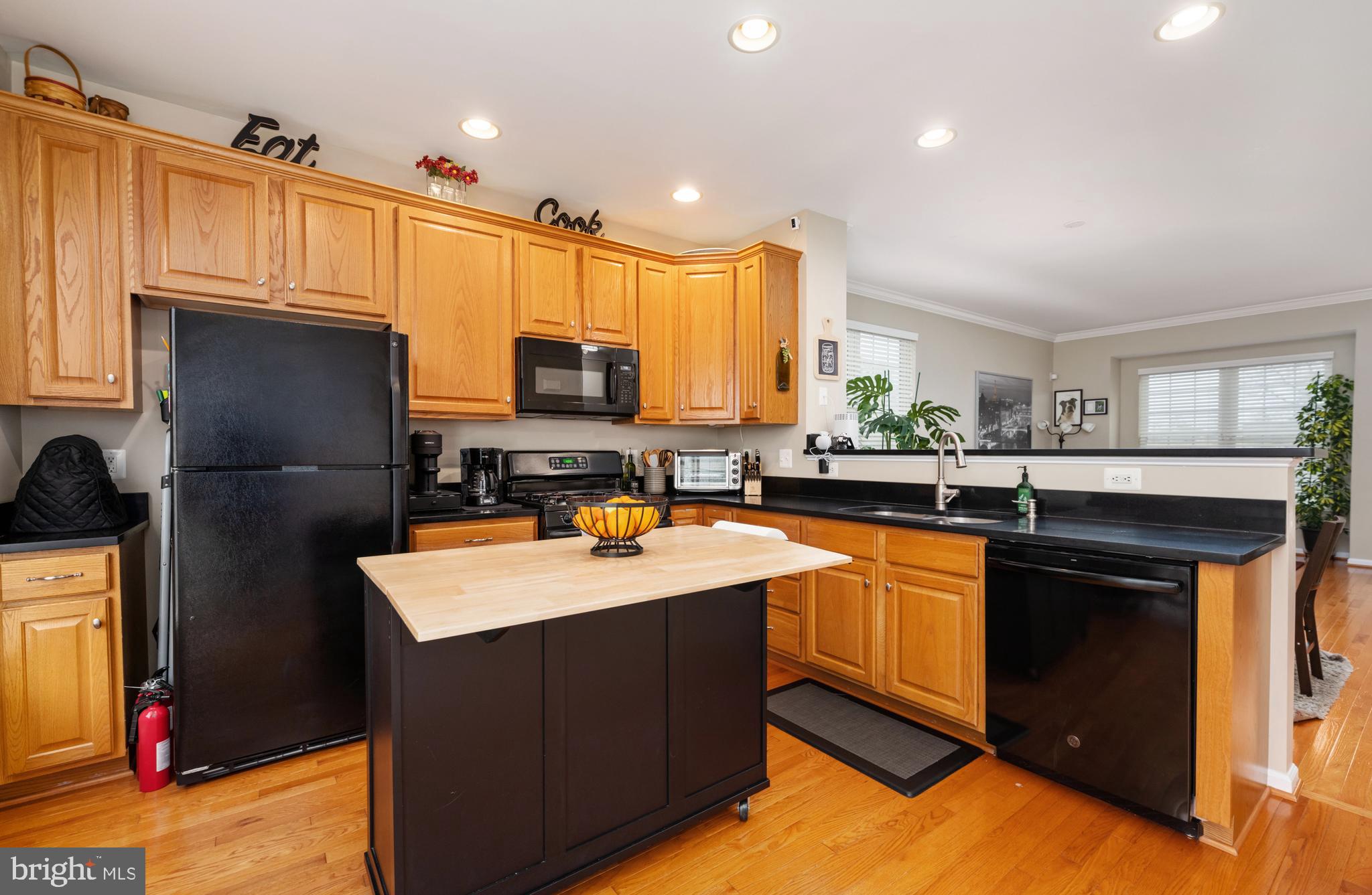 AMBERLEA AT SOUTH RIDING - Residential