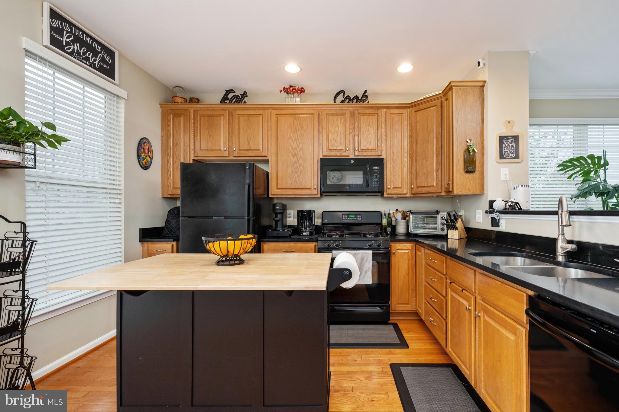 AMBERLEA AT SOUTH RIDING - Residential