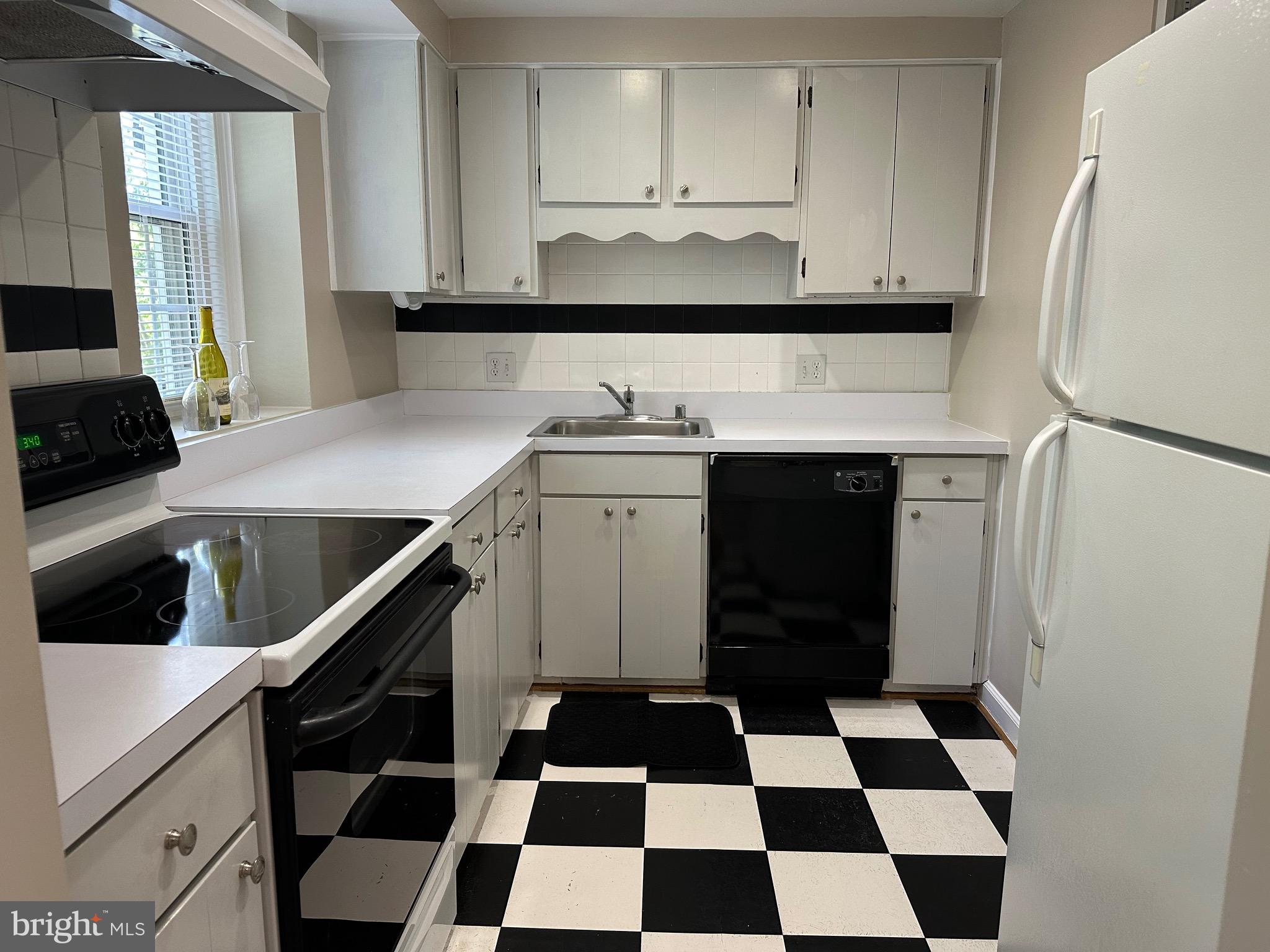 FAIRLINGTON VILLAGES - Residential